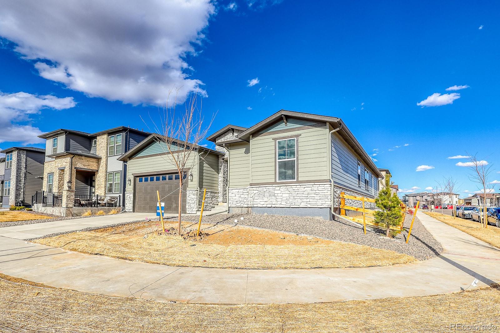 3818 N Buchanon Way