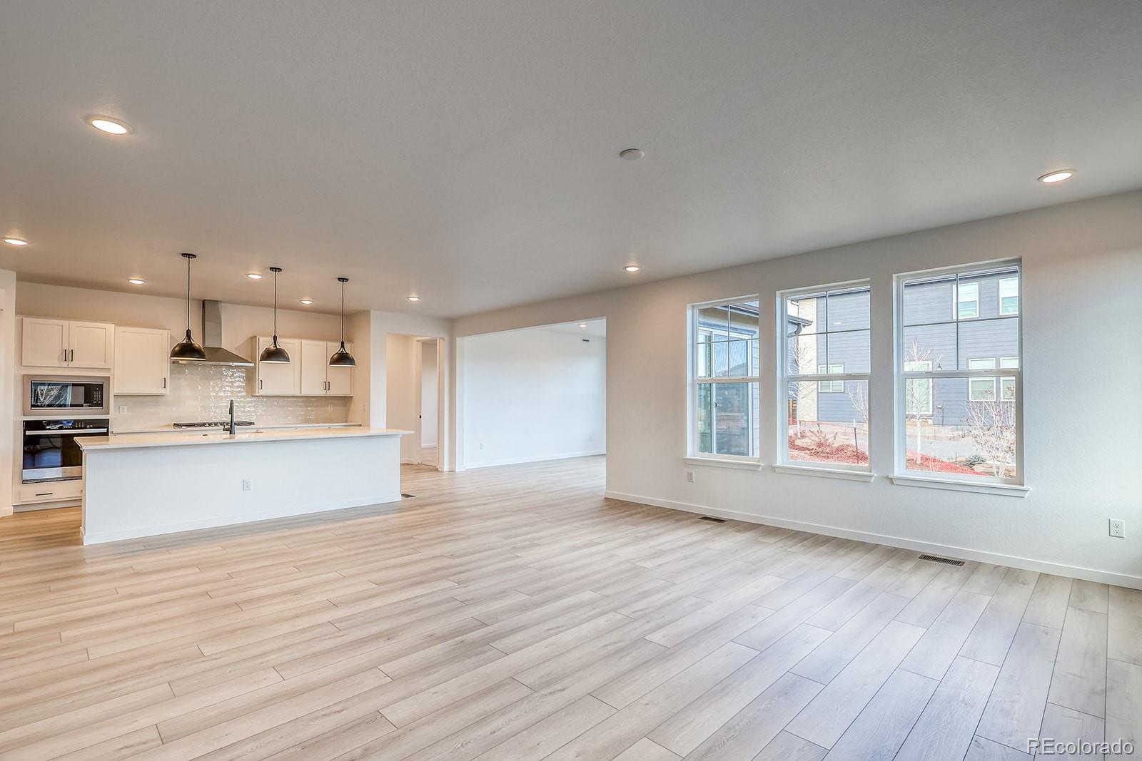 3818 N Buchanon Way