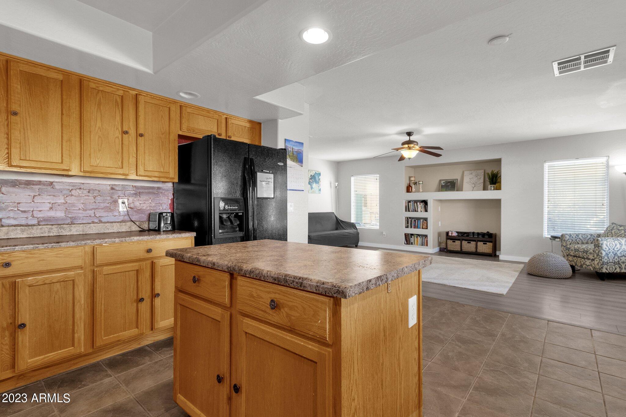 22184 W MORNING GLORY Street