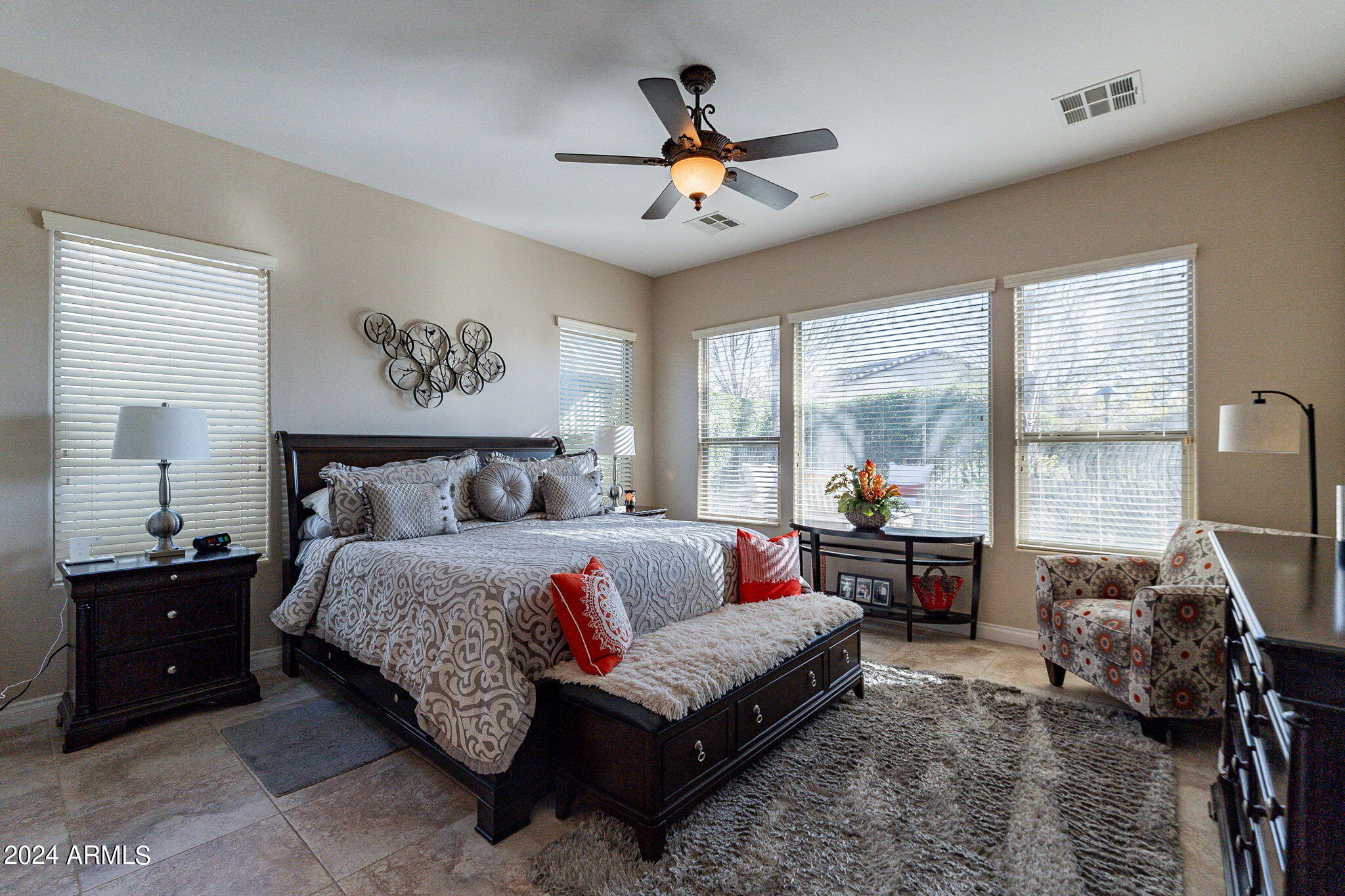 1557 E VESPER Trail
