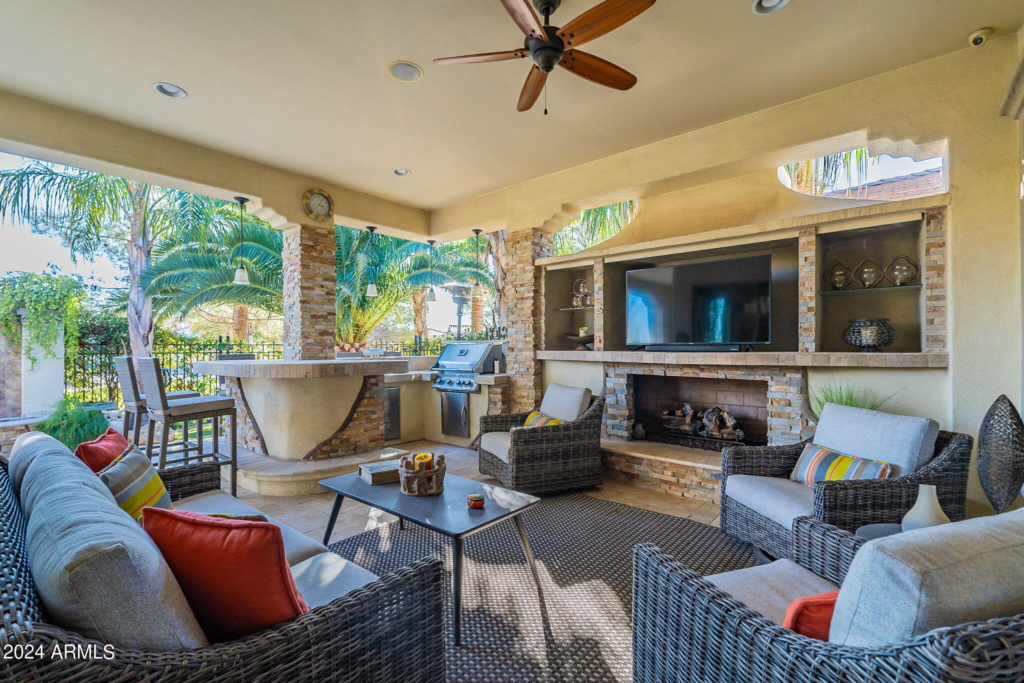 1557 E VESPER Trail