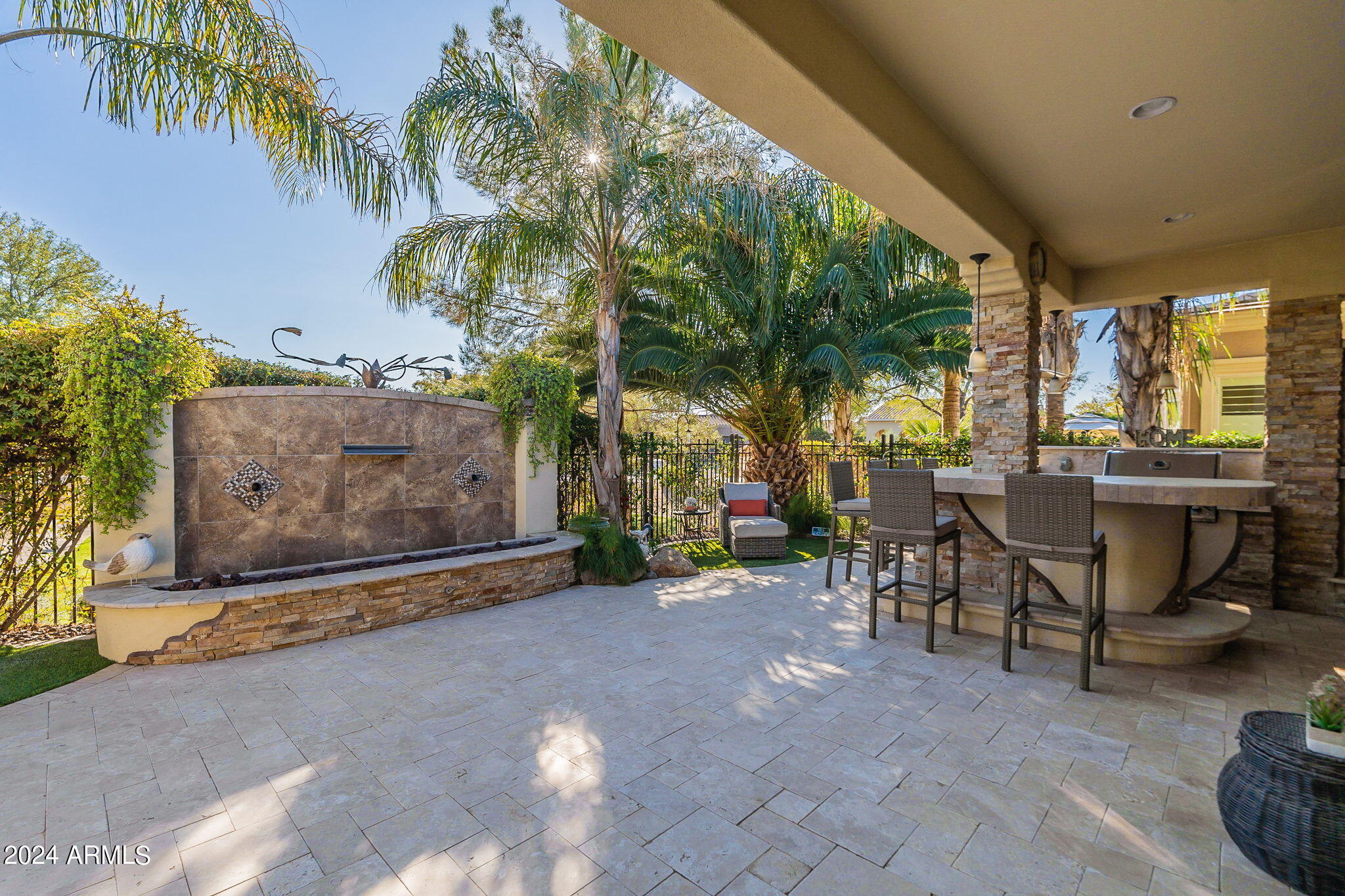 1557 E VESPER Trail