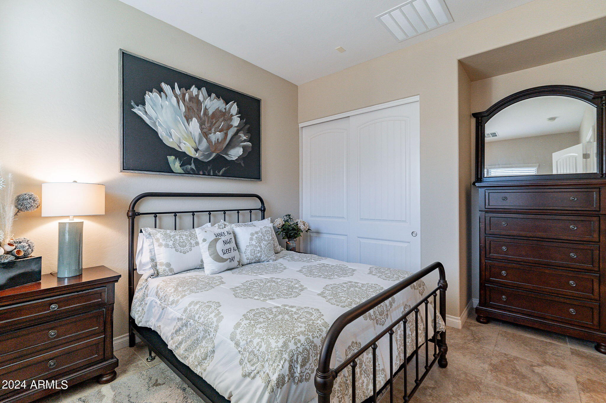 1557 E VESPER Trail