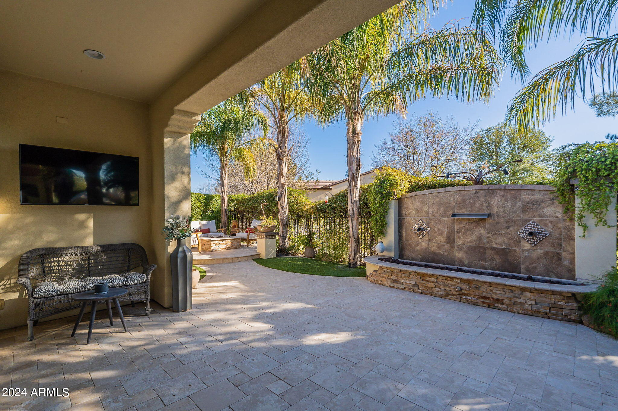 1557 E VESPER Trail