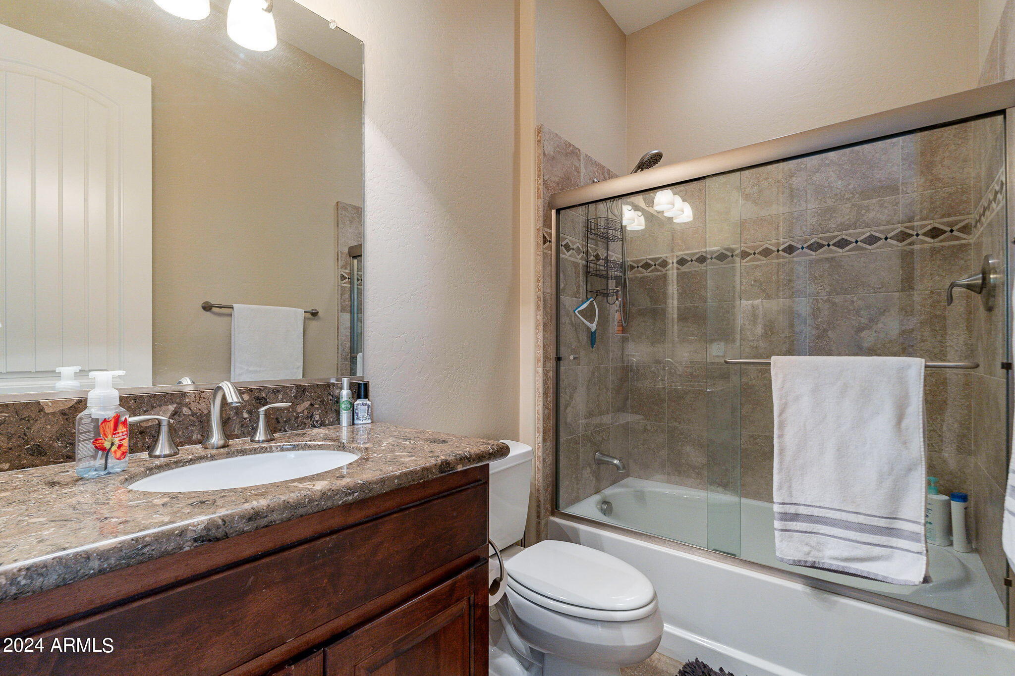 1557 E VESPER Trail