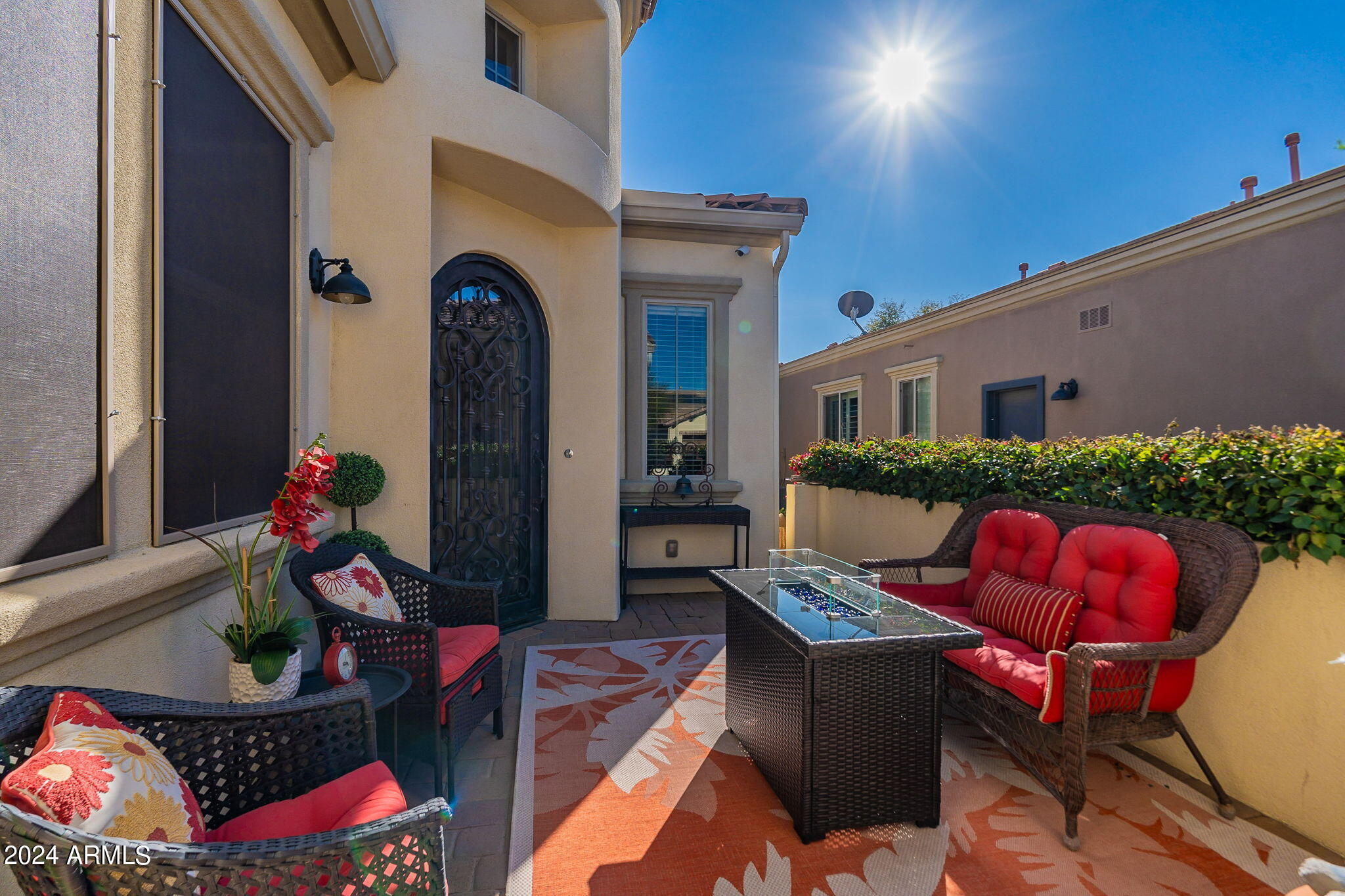 1557 E VESPER Trail