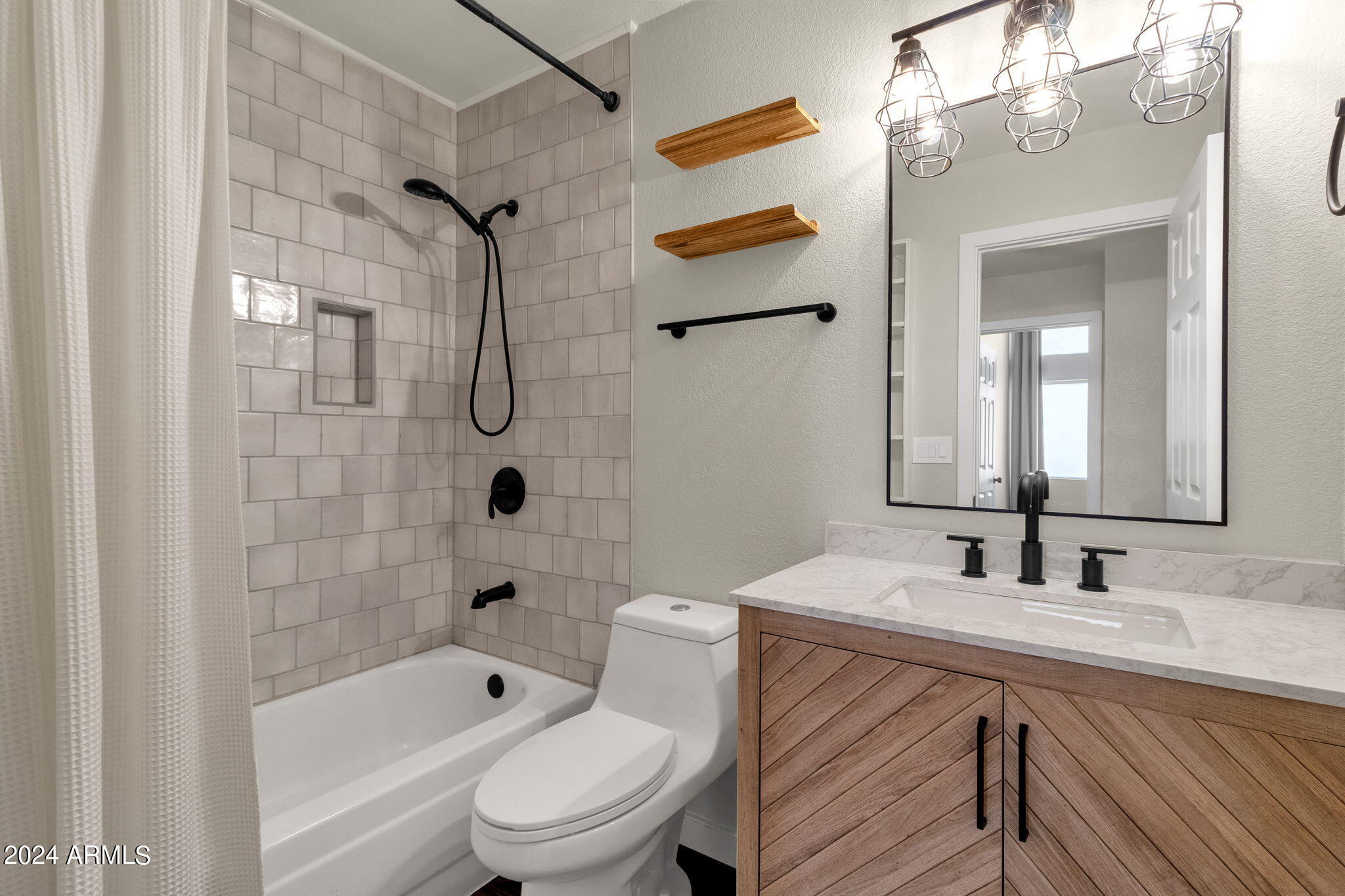 3703 W SHANNON Street