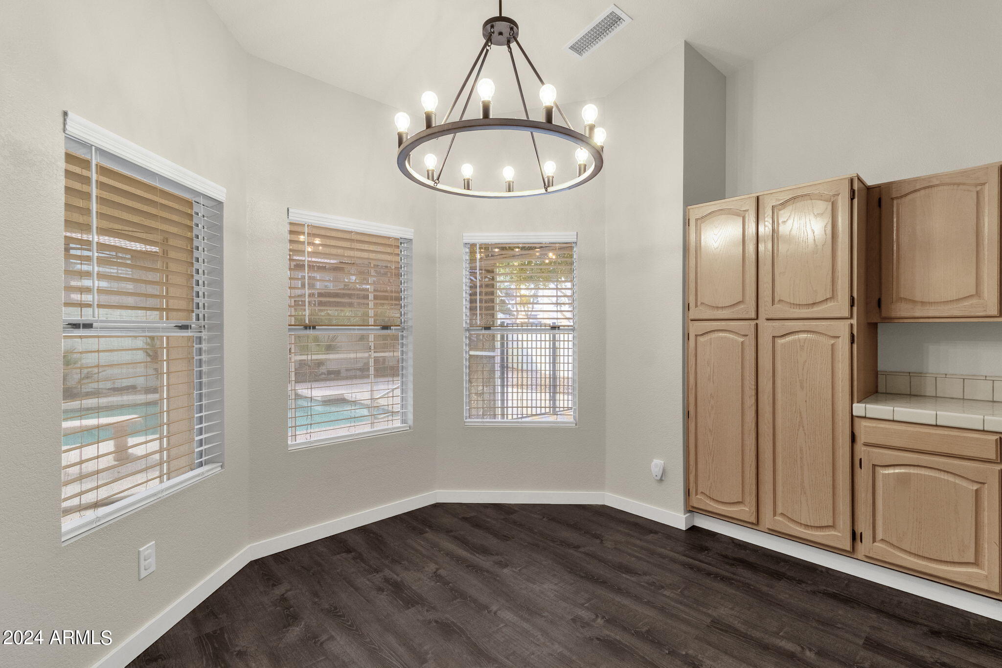 3703 W SHANNON Street