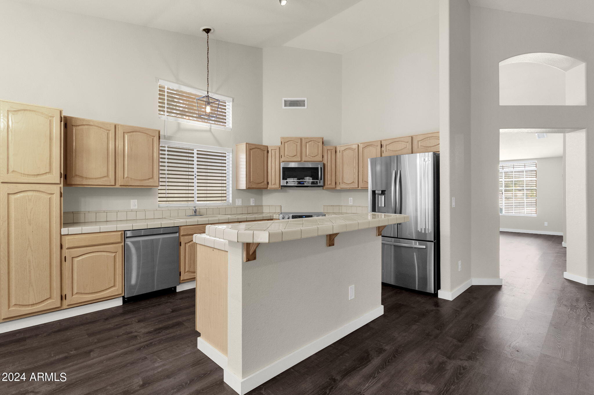 3703 W SHANNON Street