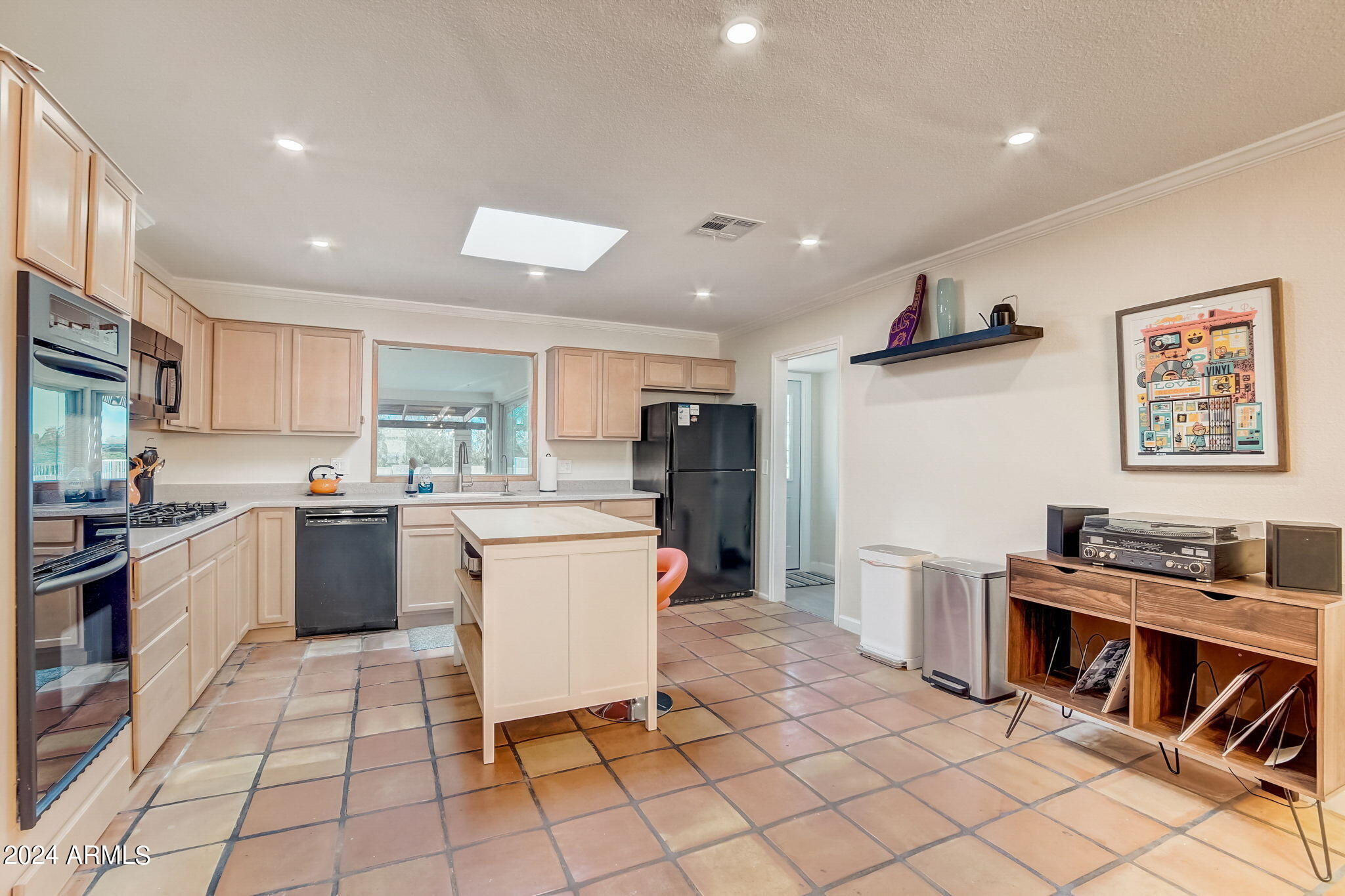 6802 N 22ND Place