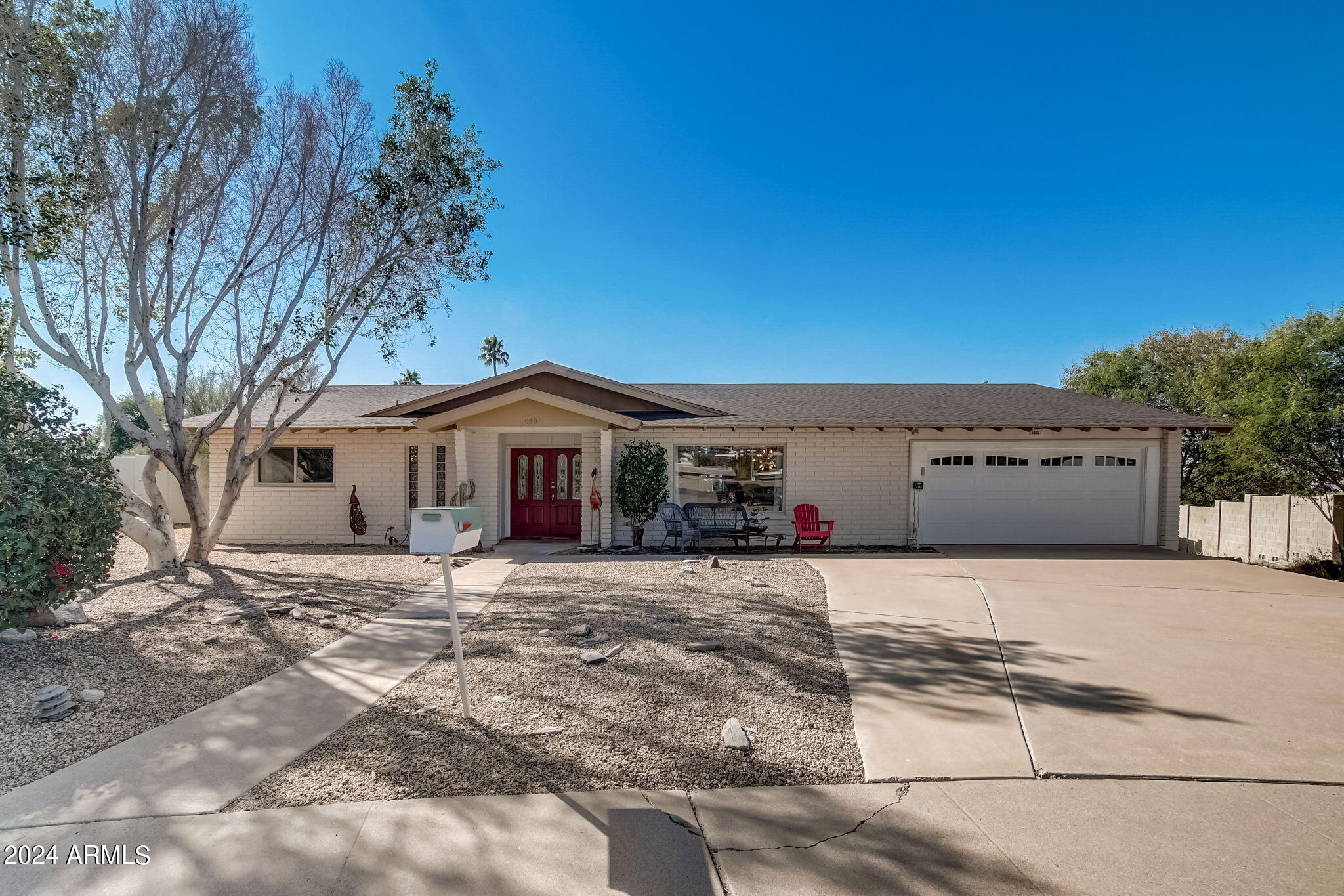 6802 N 22ND Place