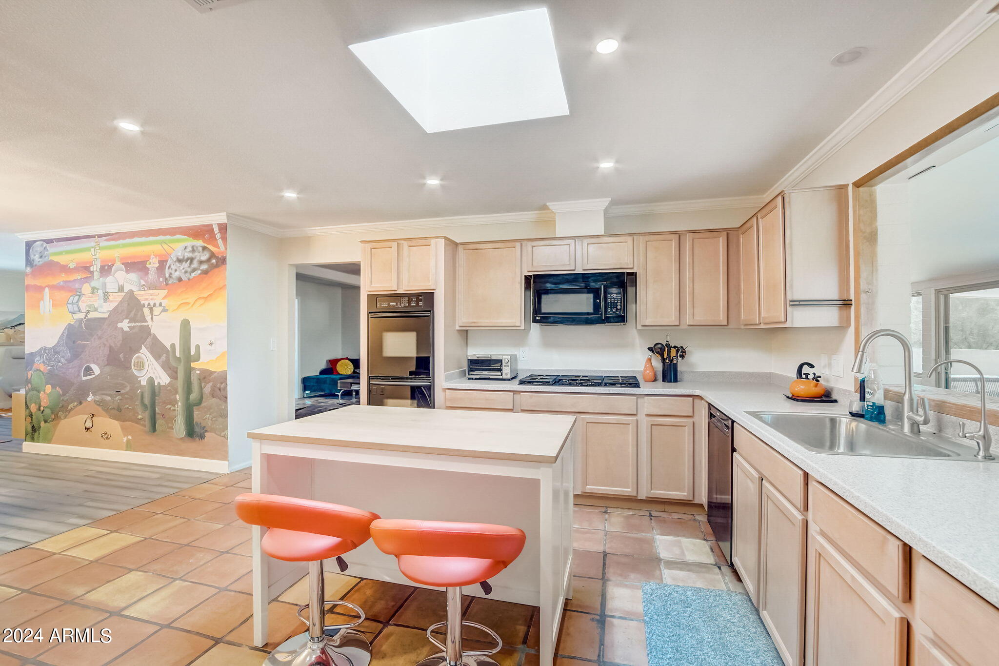 6802 N 22ND Place