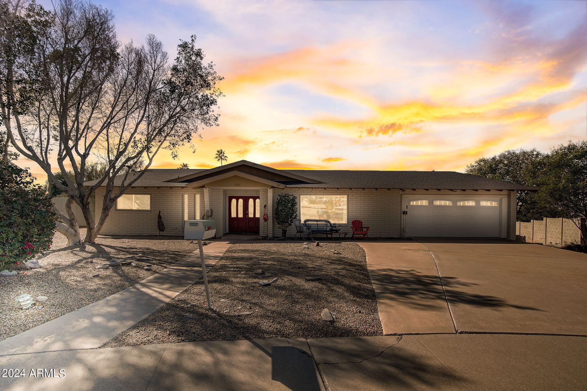 6802 N 22ND Place
