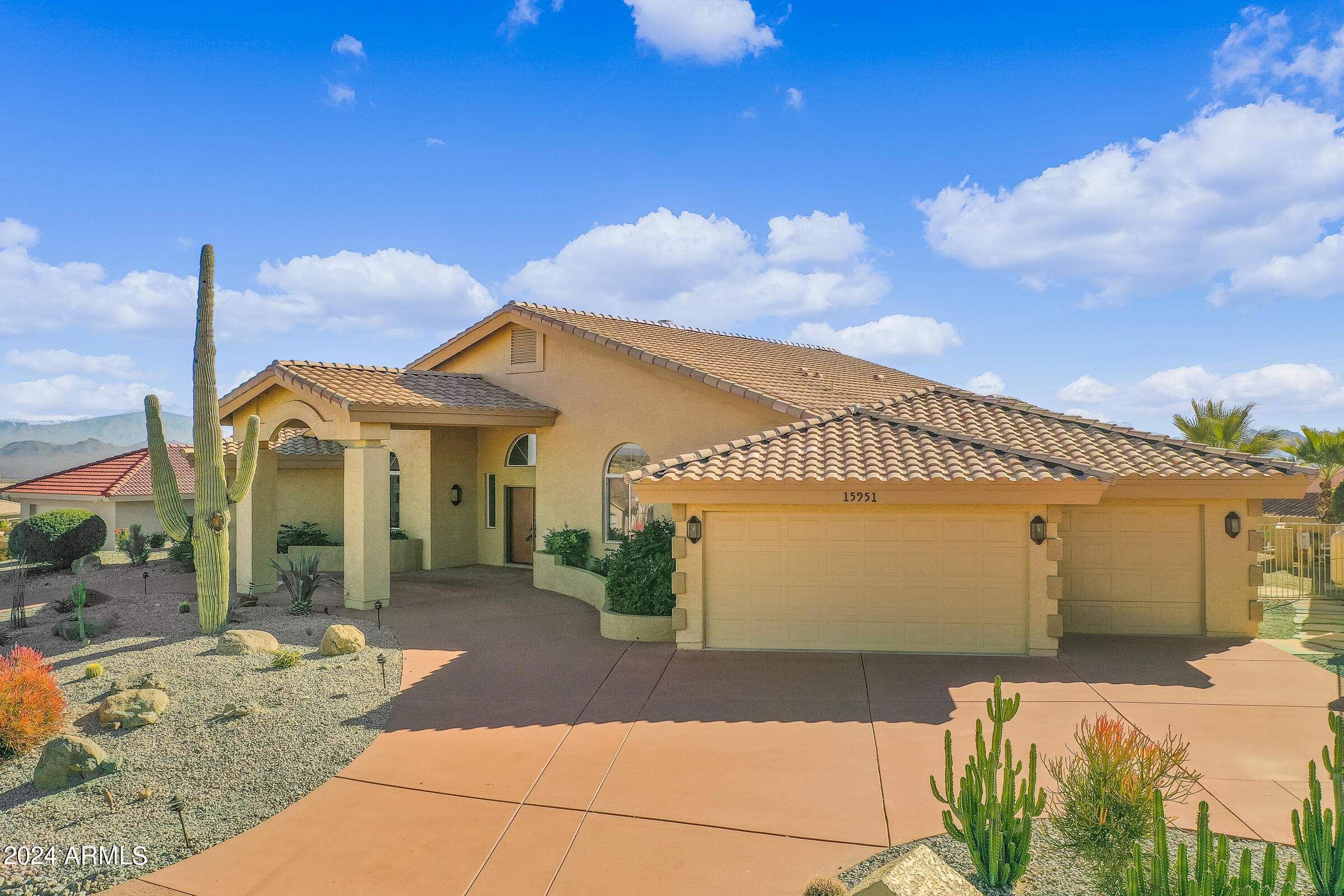 15951 E PONDEROSA Drive