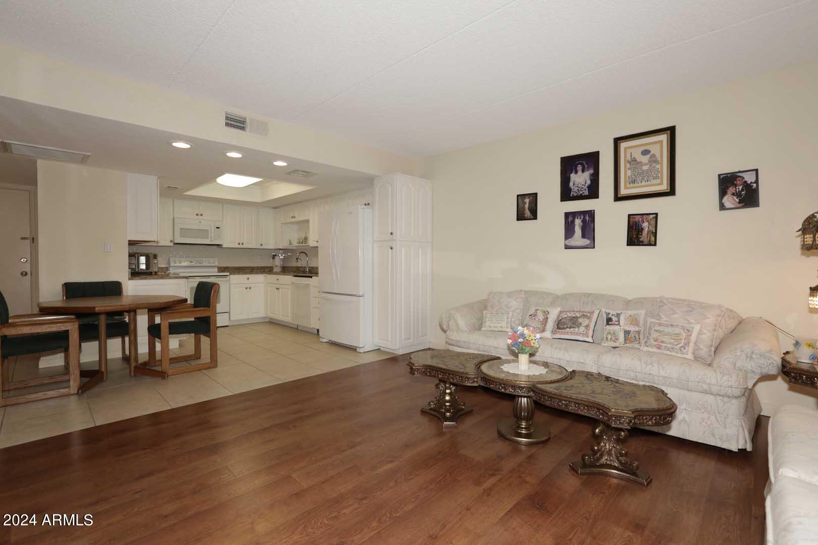 7830 E CAMELBACK Road, 511