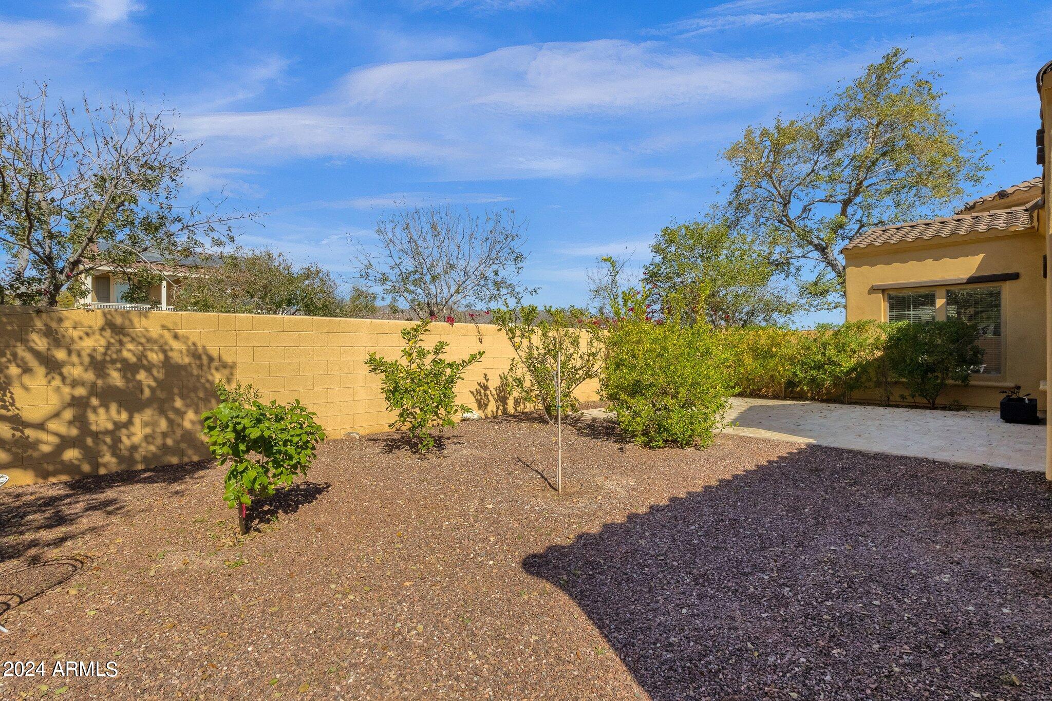 4078 N FOUNDER Circle