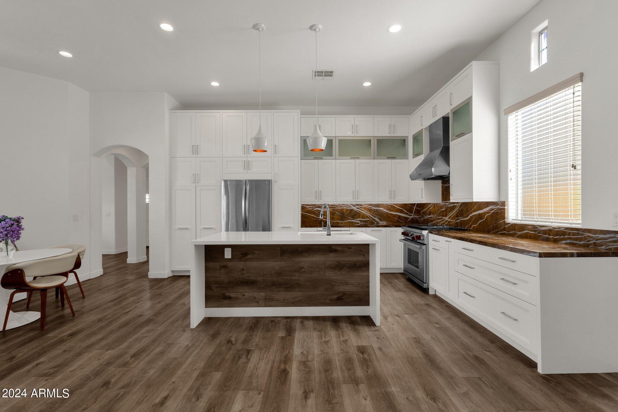 4078 N FOUNDER Circle