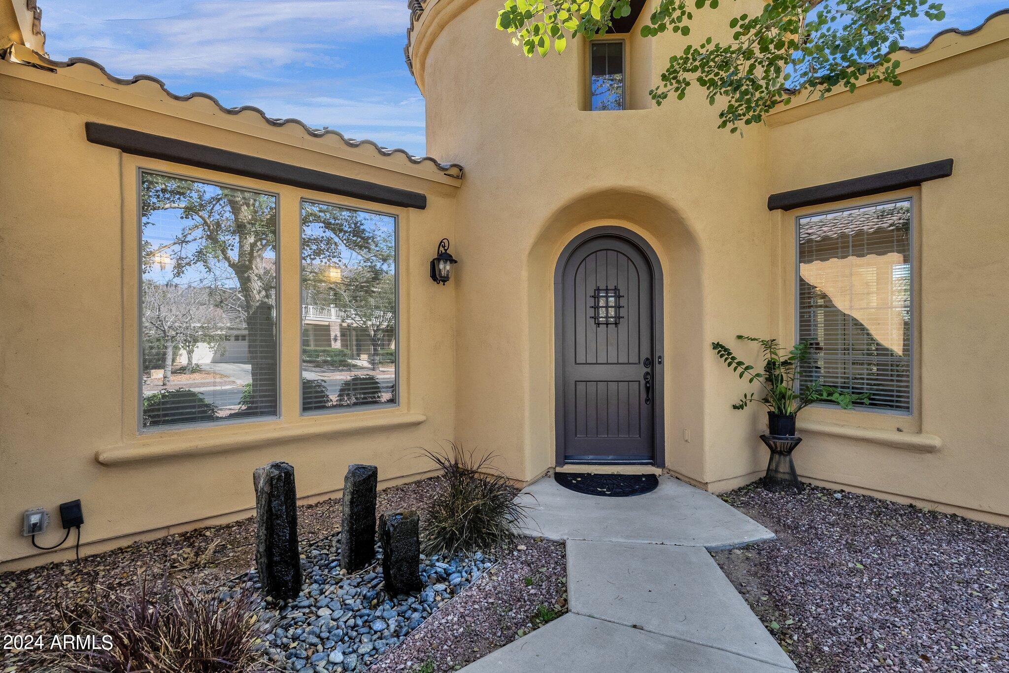 4078 N FOUNDER Circle