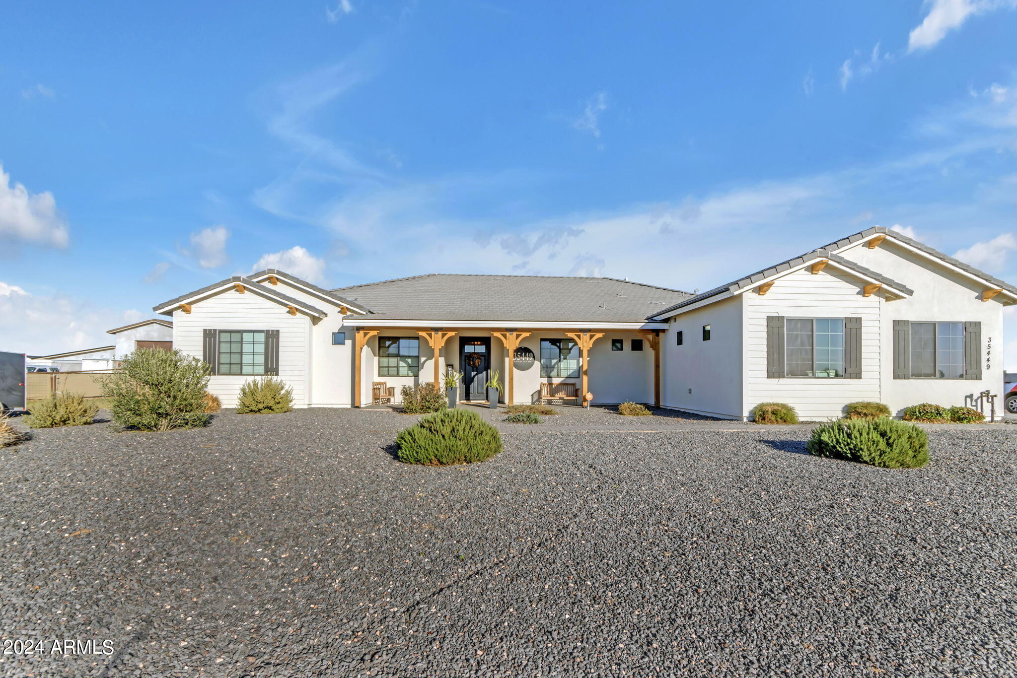 35449 N FIELDVIEW Drive