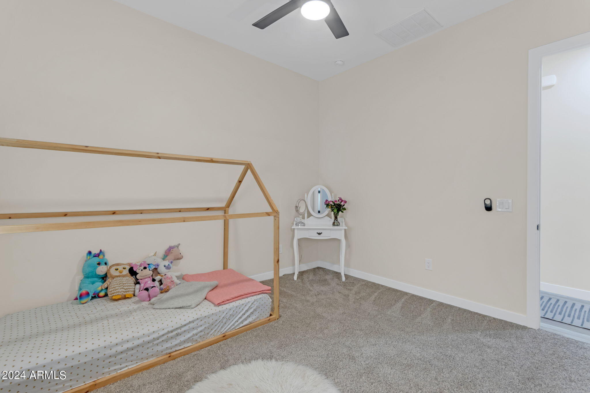 35449 N FIELDVIEW Drive