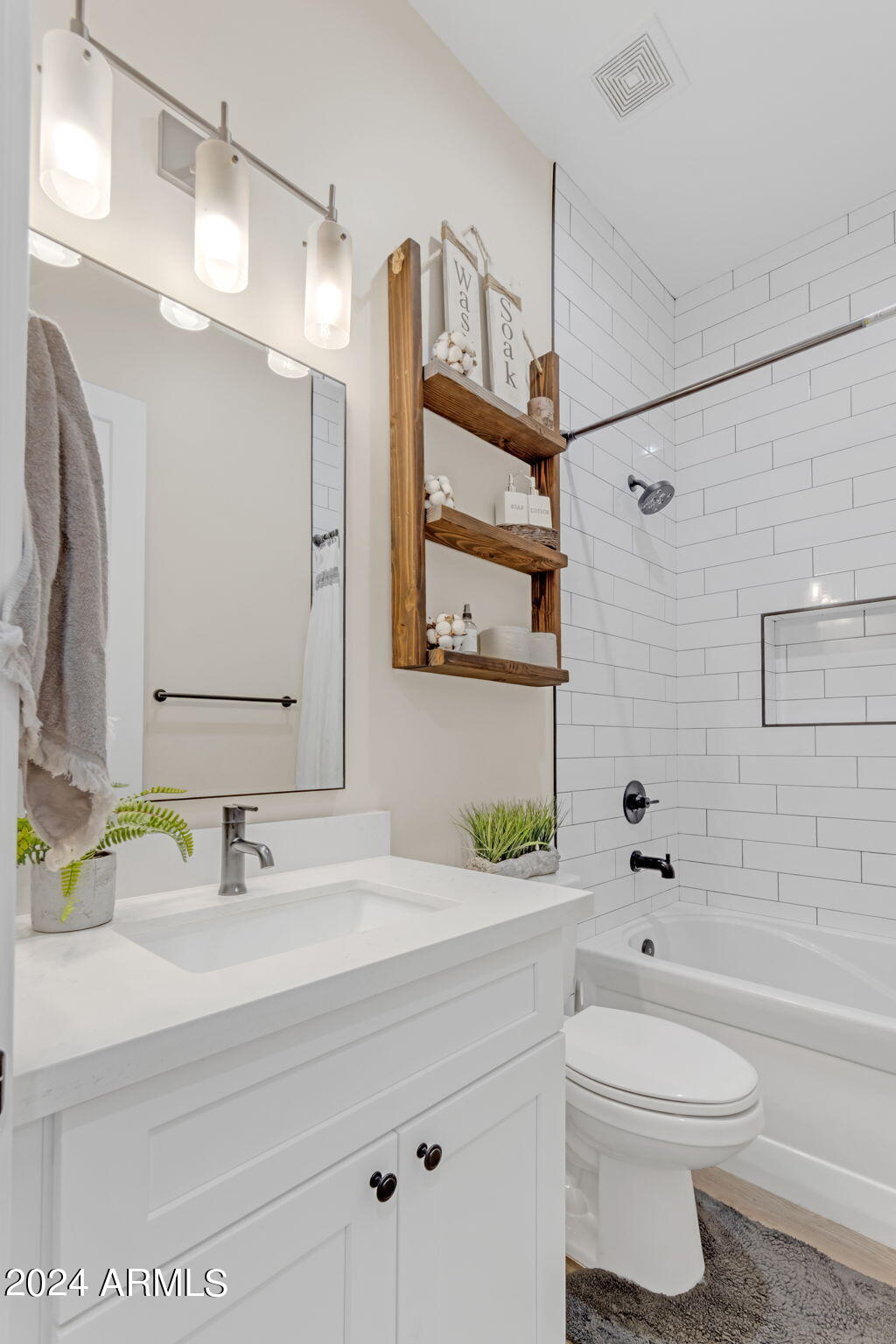 35449 N FIELDVIEW Drive