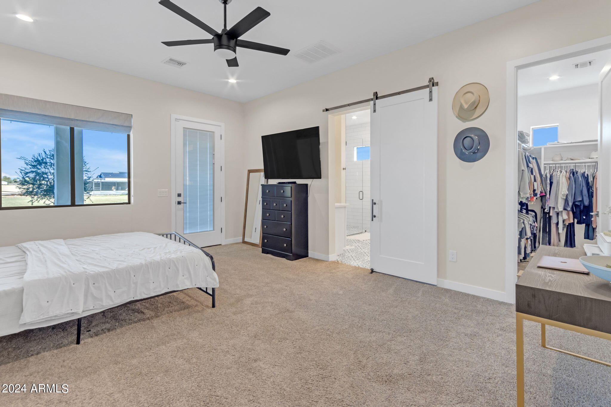 35449 N FIELDVIEW Drive