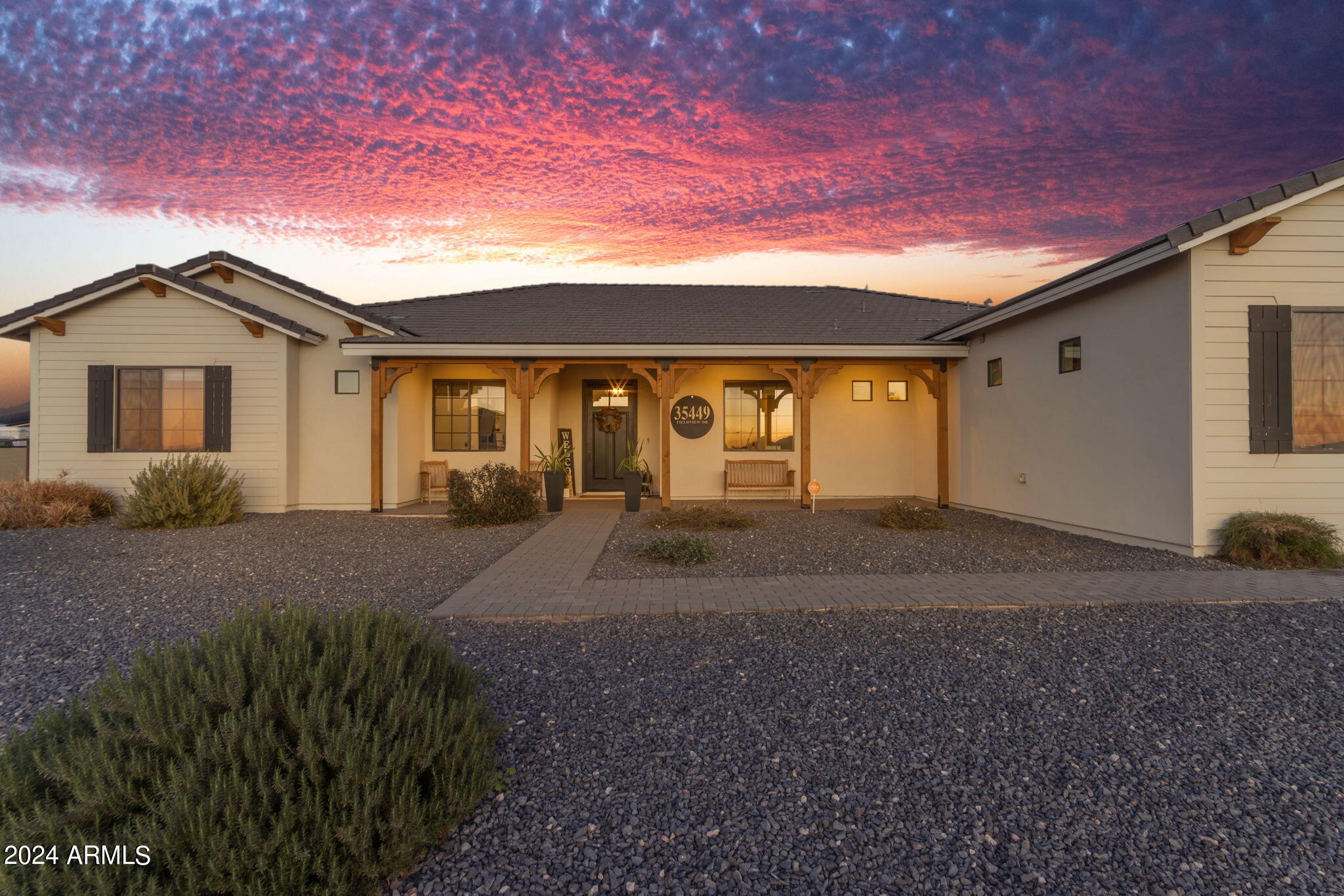 35449 N FIELDVIEW Drive