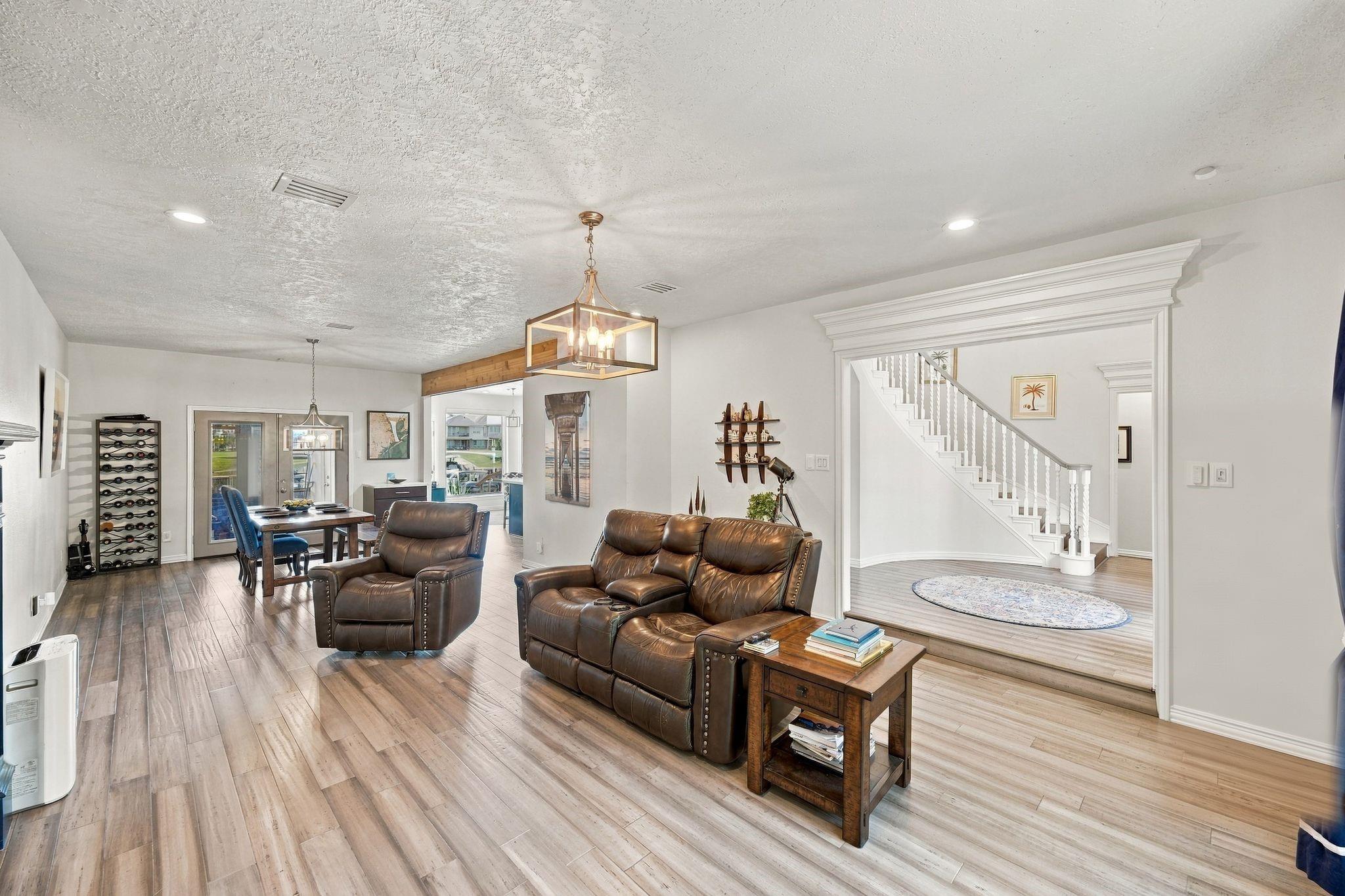 932 Plantation Street