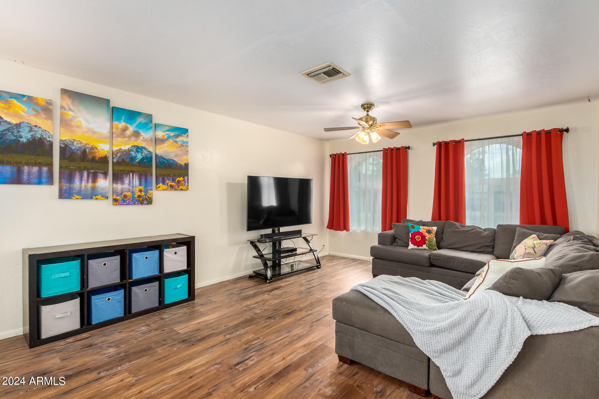 2116 W SILVERGATE Drive