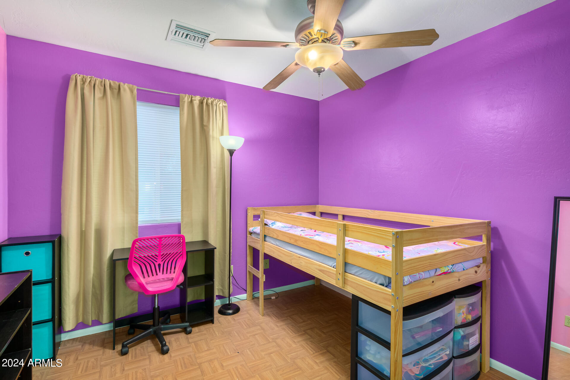 2116 W SILVERGATE Drive