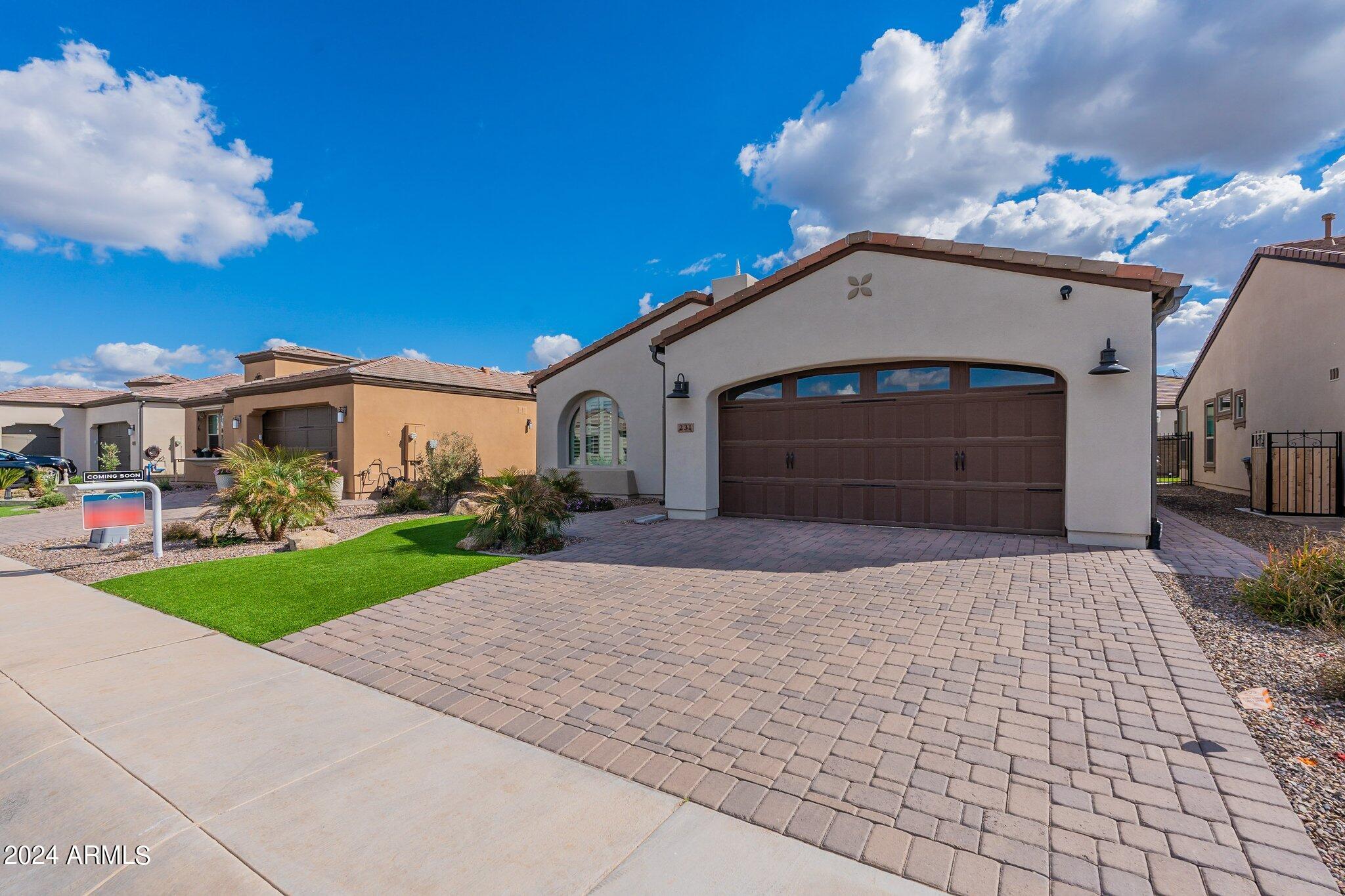 231 E VETERANS Way