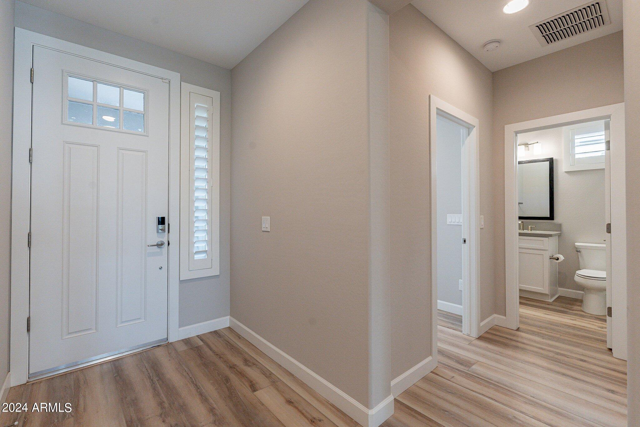 231 E VETERANS Way