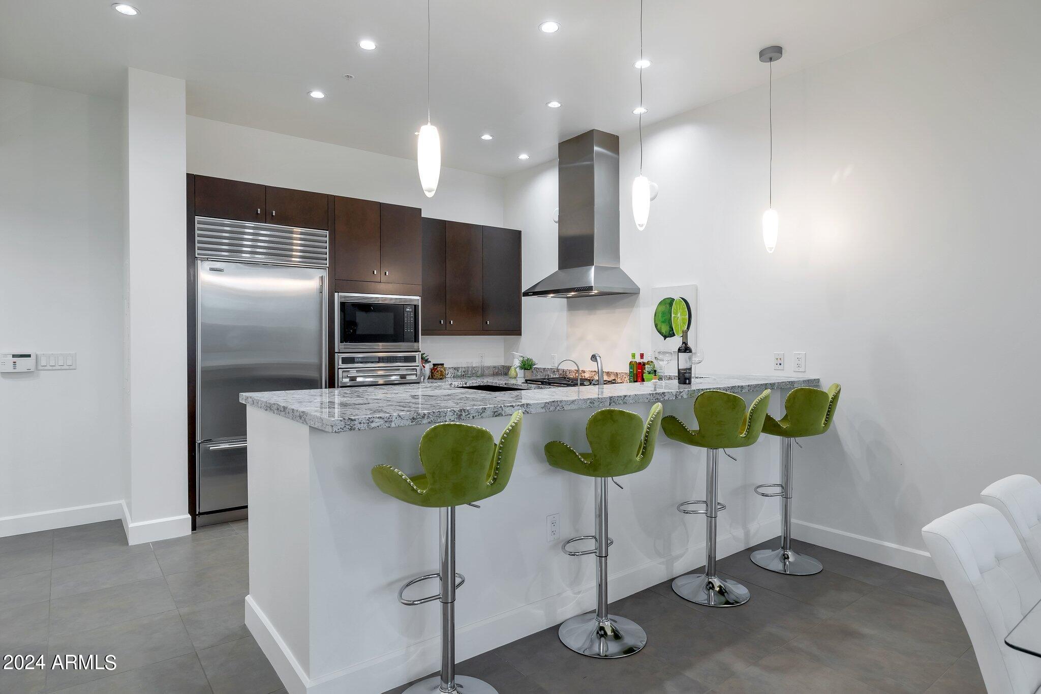 15215 N KIERLAND Boulevard, 103