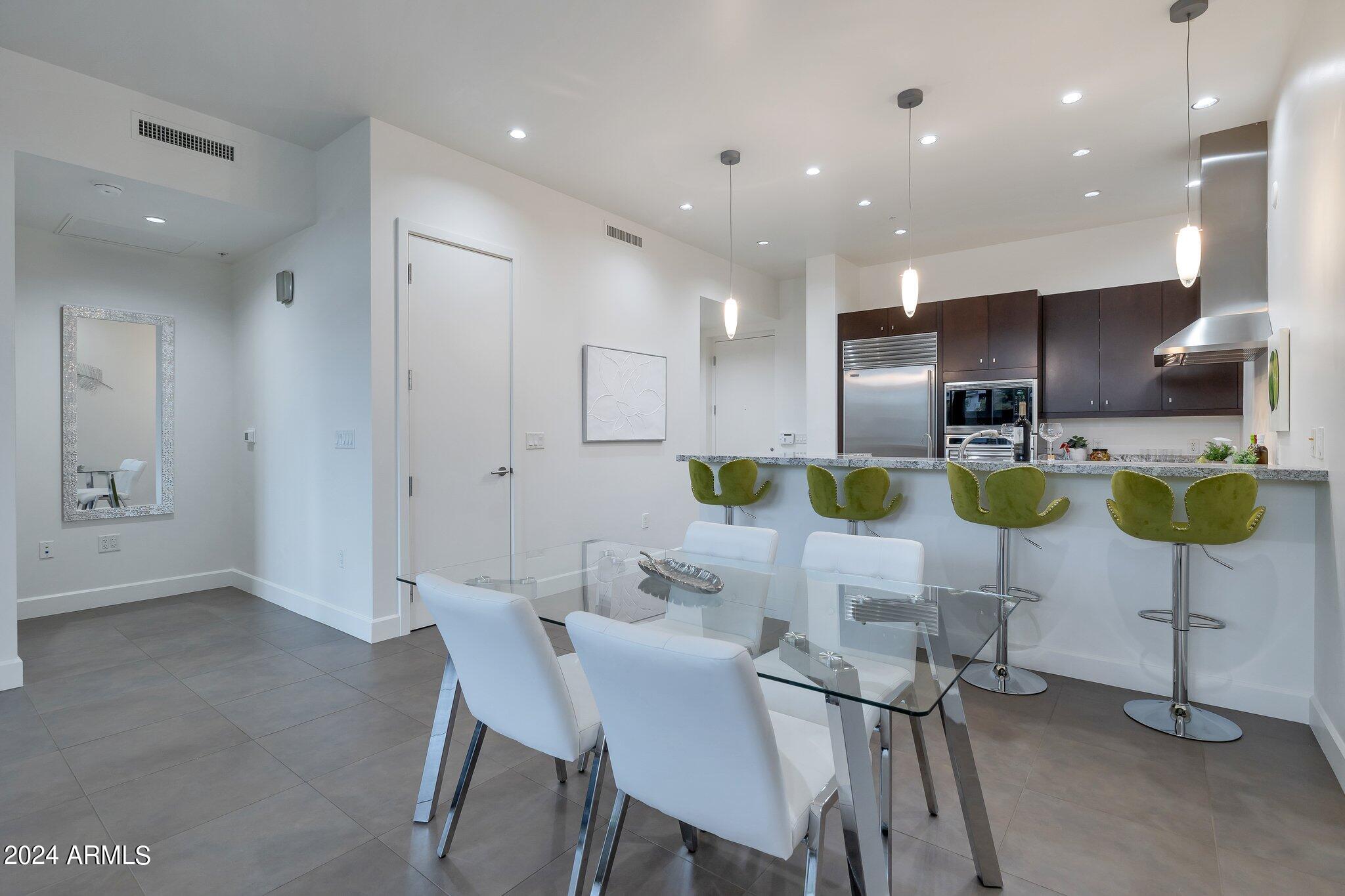 15215 N KIERLAND Boulevard, 103