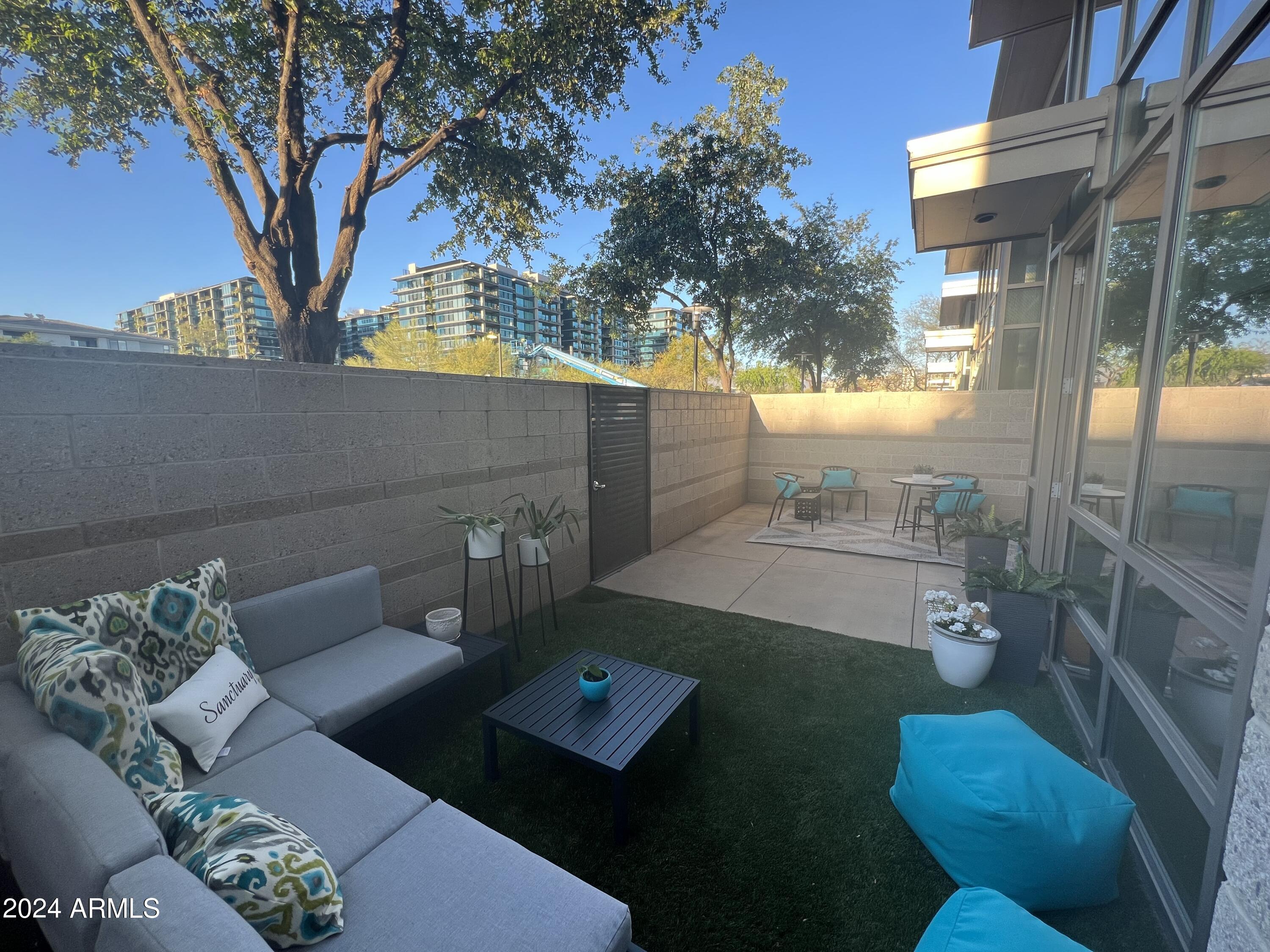 15215 N KIERLAND Boulevard, 103