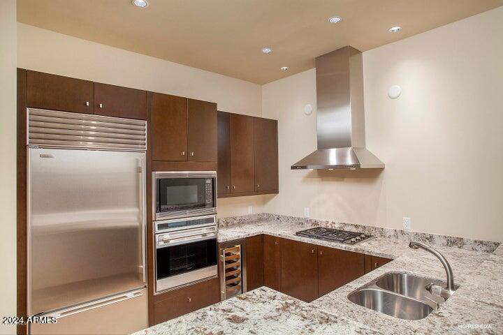 15215 N KIERLAND Boulevard, 103