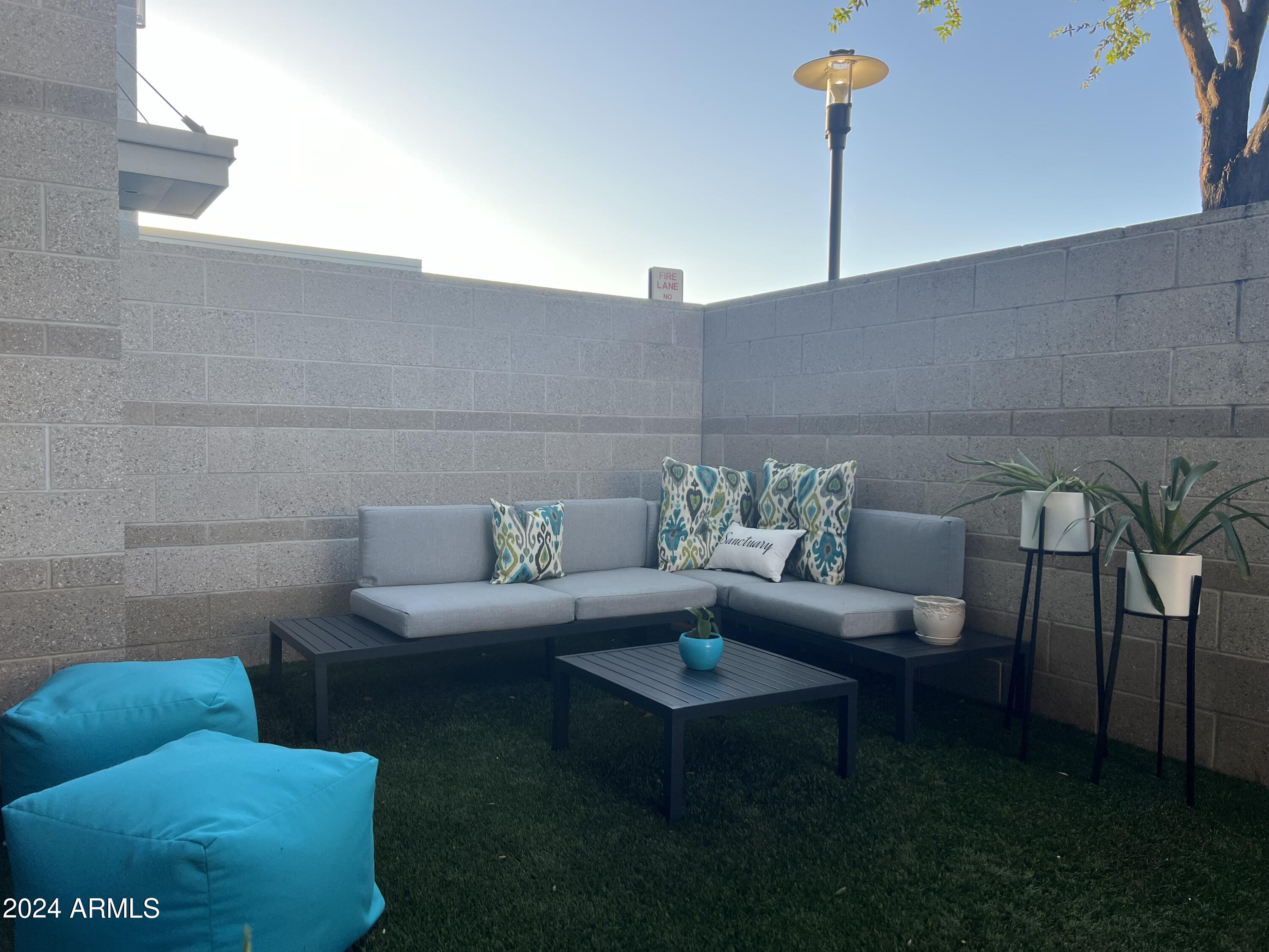 15215 N KIERLAND Boulevard, 103