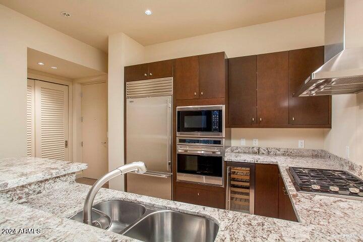 15215 N KIERLAND Boulevard, 103