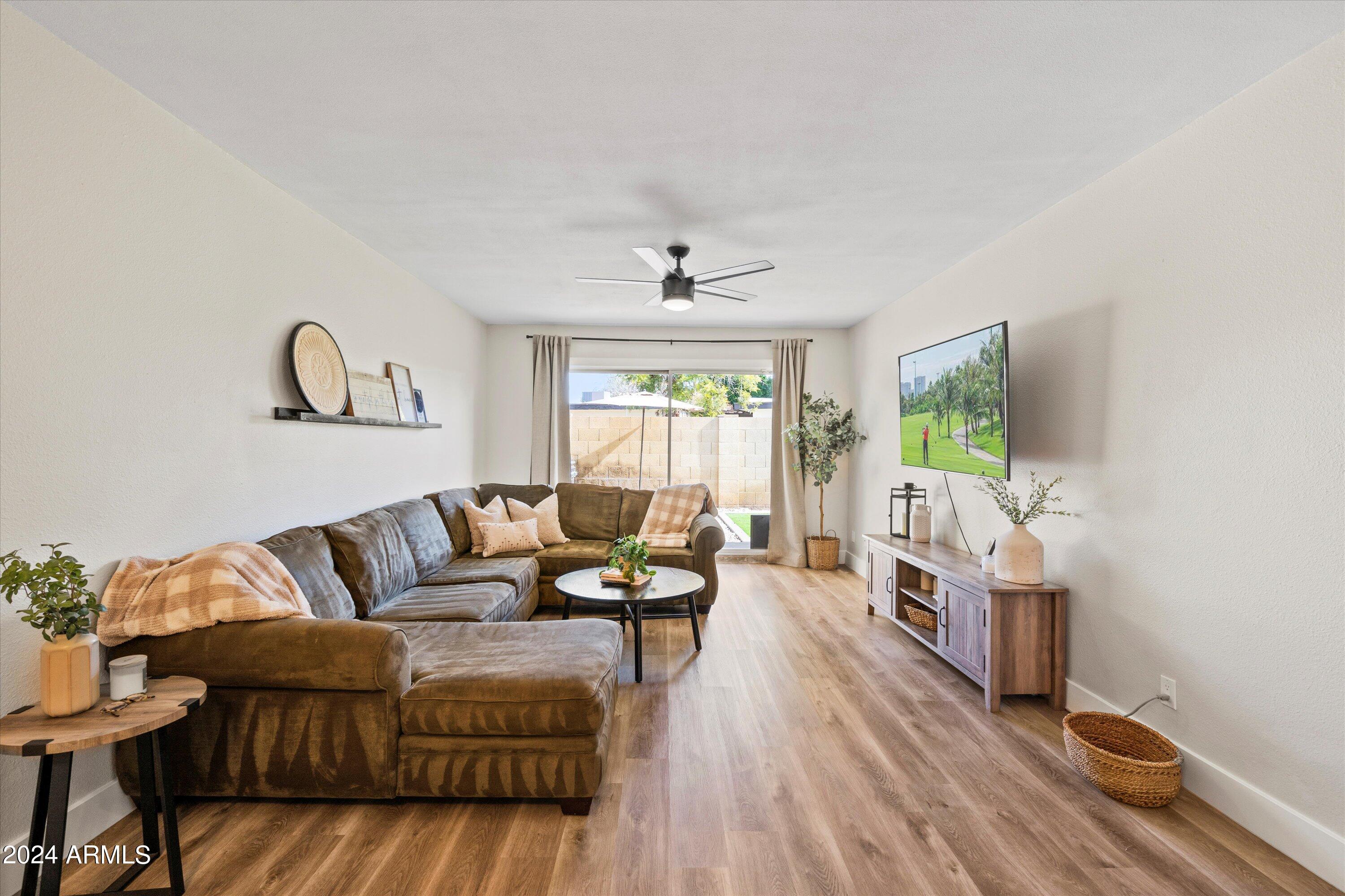 1970 E DEL SUR Drive