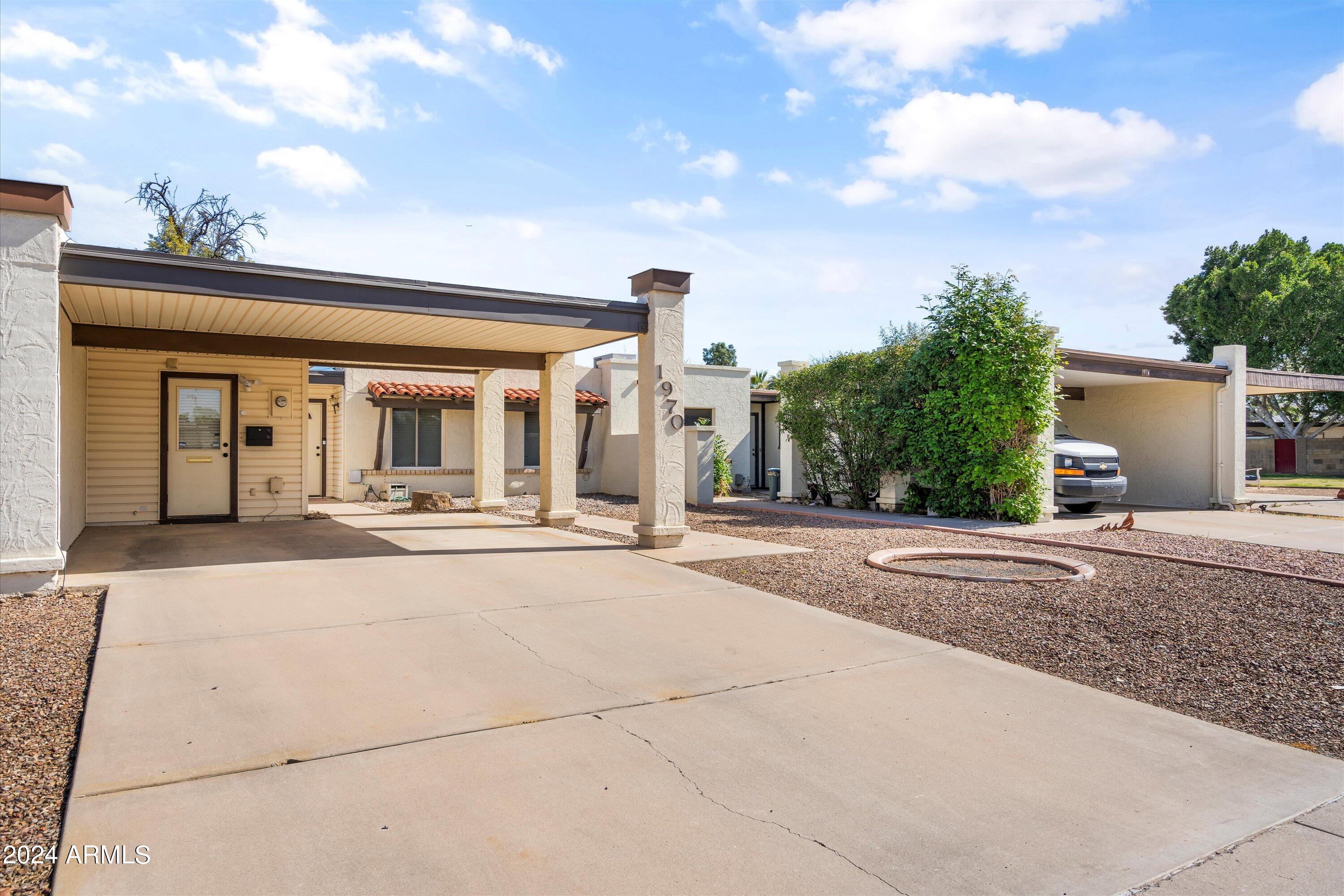 1970 E DEL SUR Drive