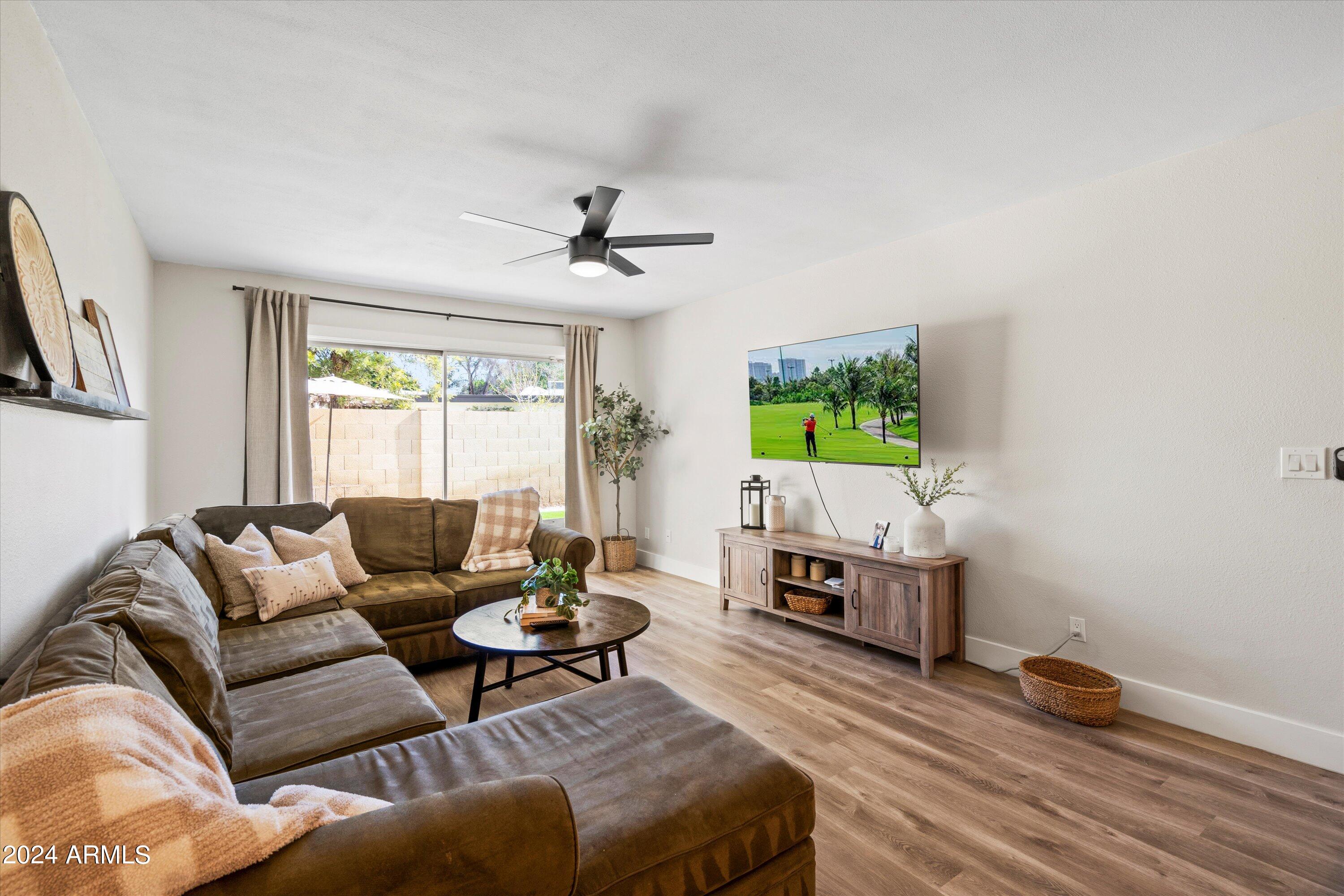 1970 E DEL SUR Drive