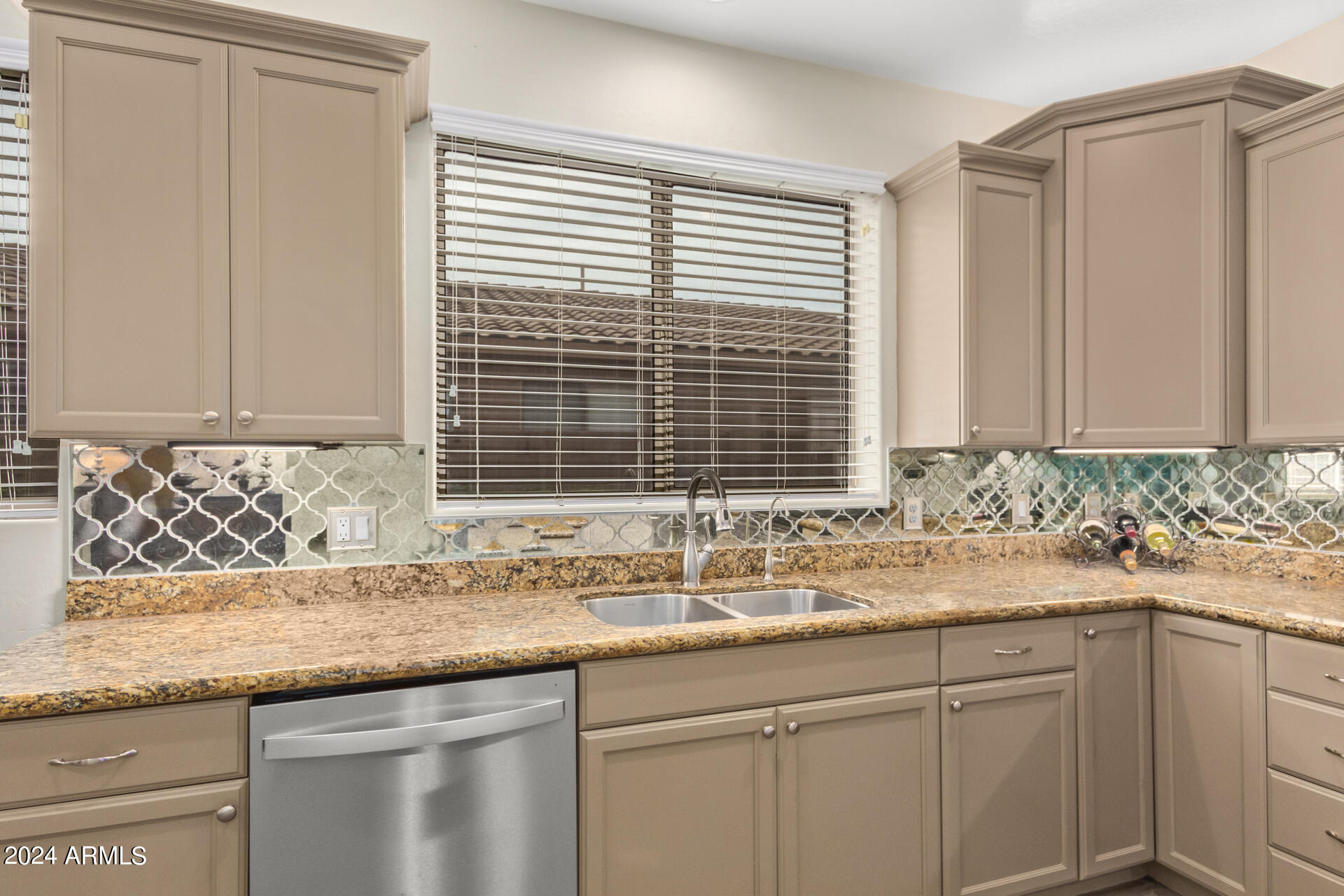 2589 S BUCKAROO Trail