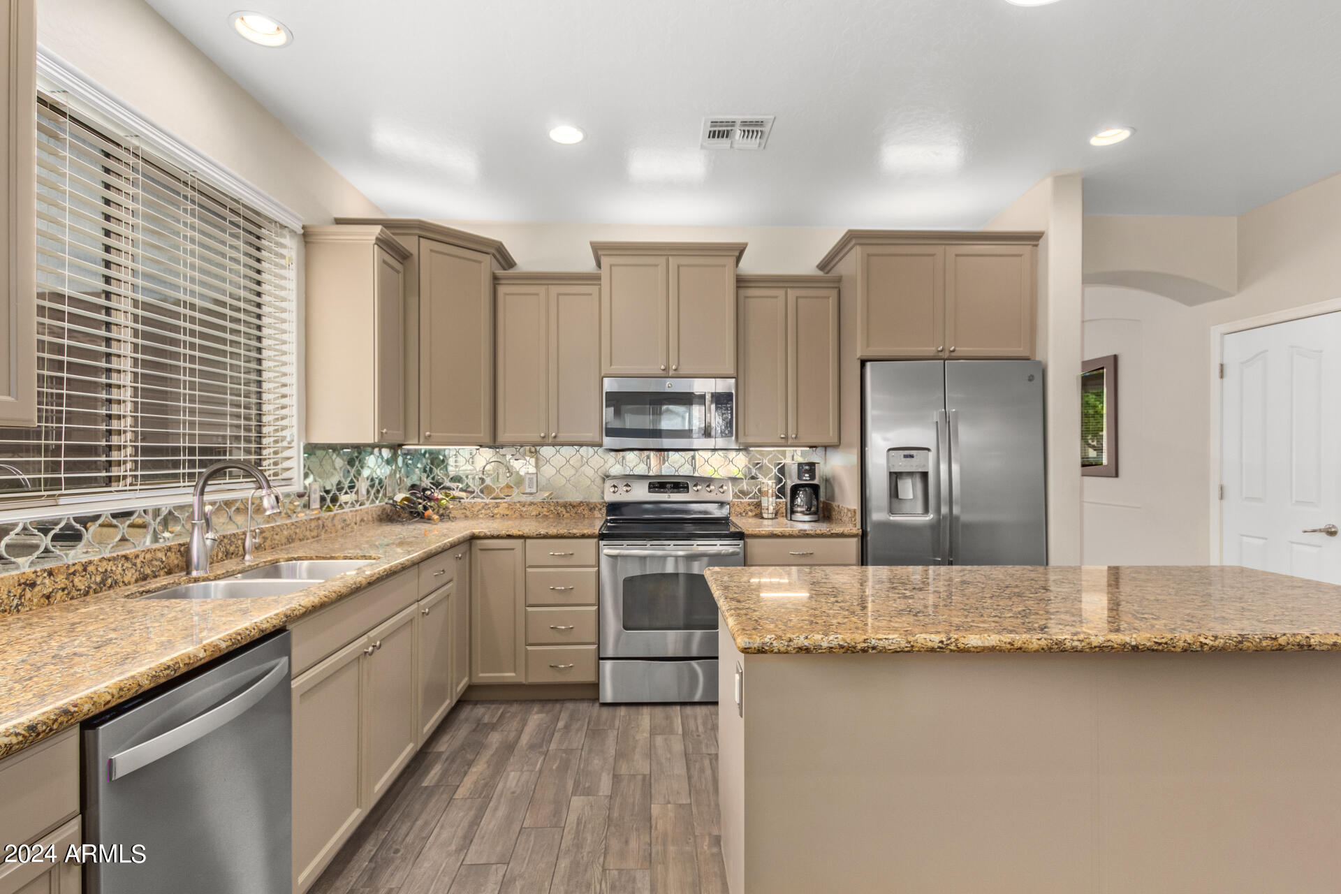 2589 S BUCKAROO Trail