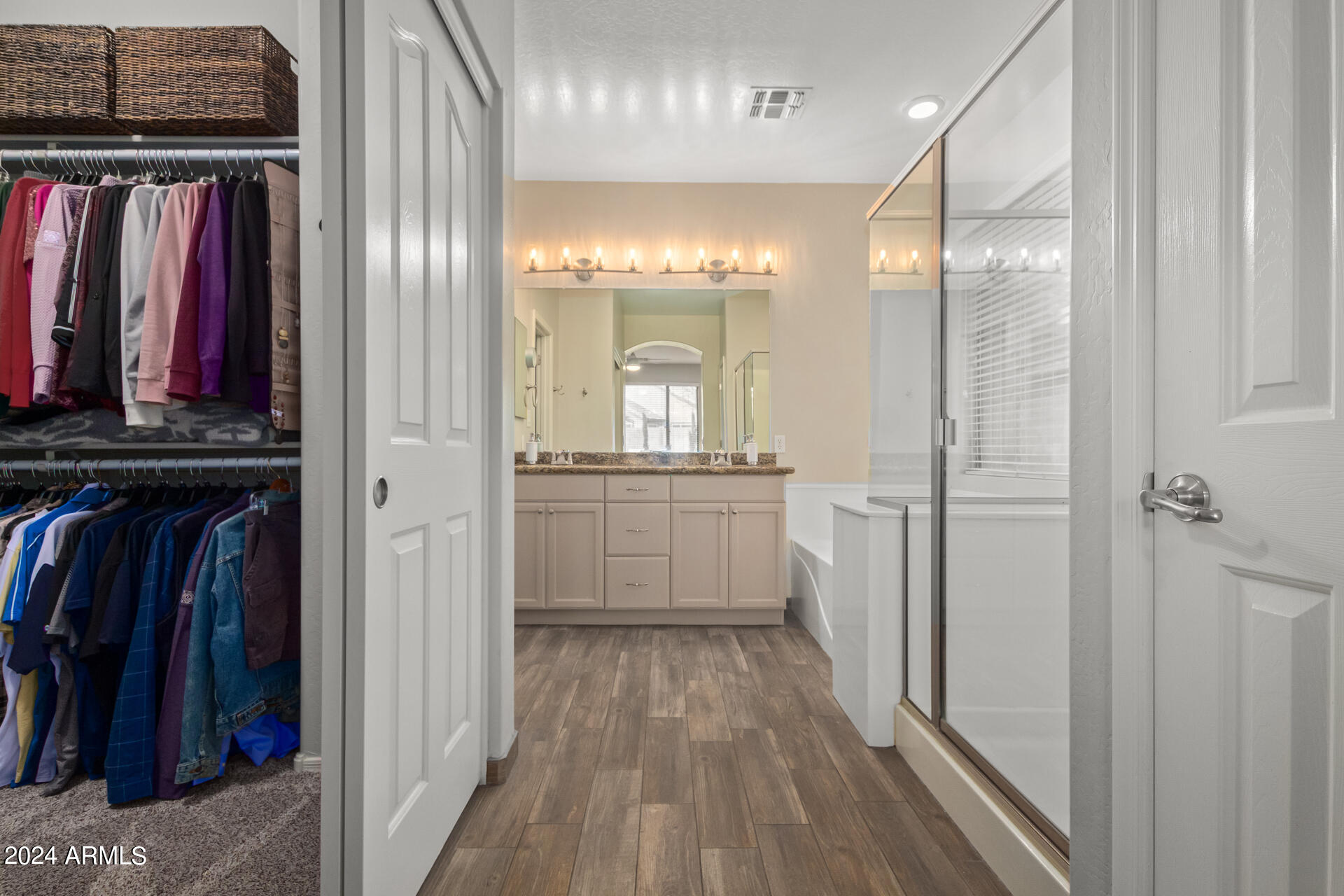 2589 S BUCKAROO Trail