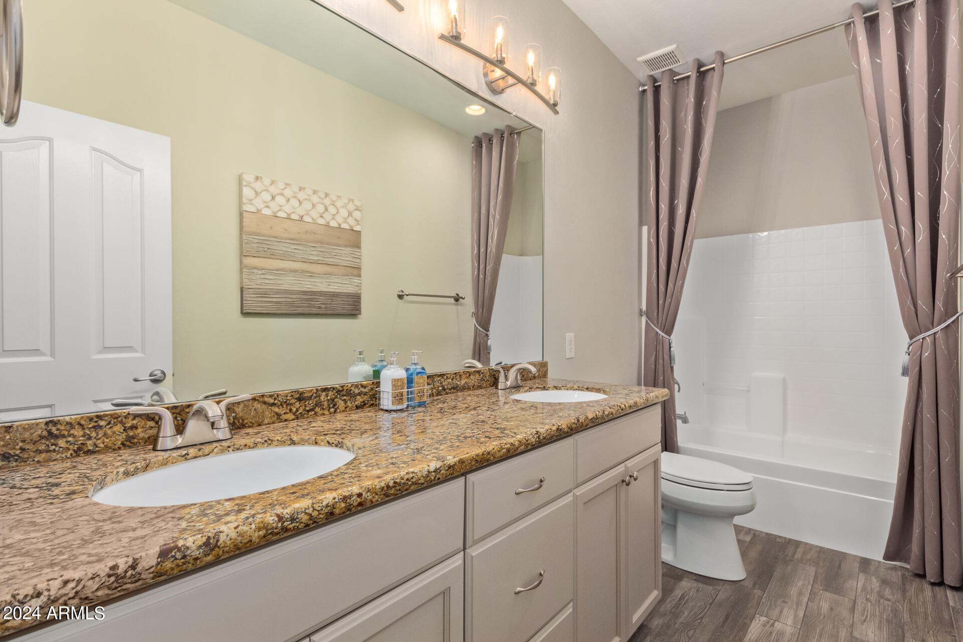 2589 S BUCKAROO Trail