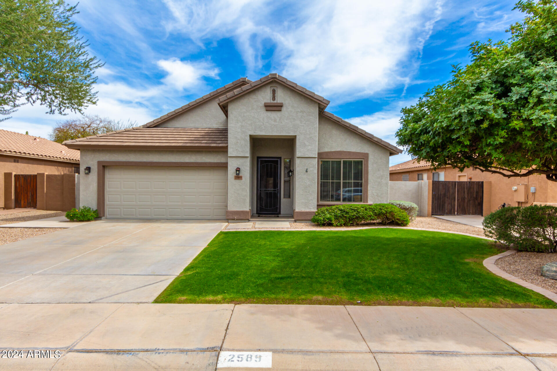 2589 S BUCKAROO Trail