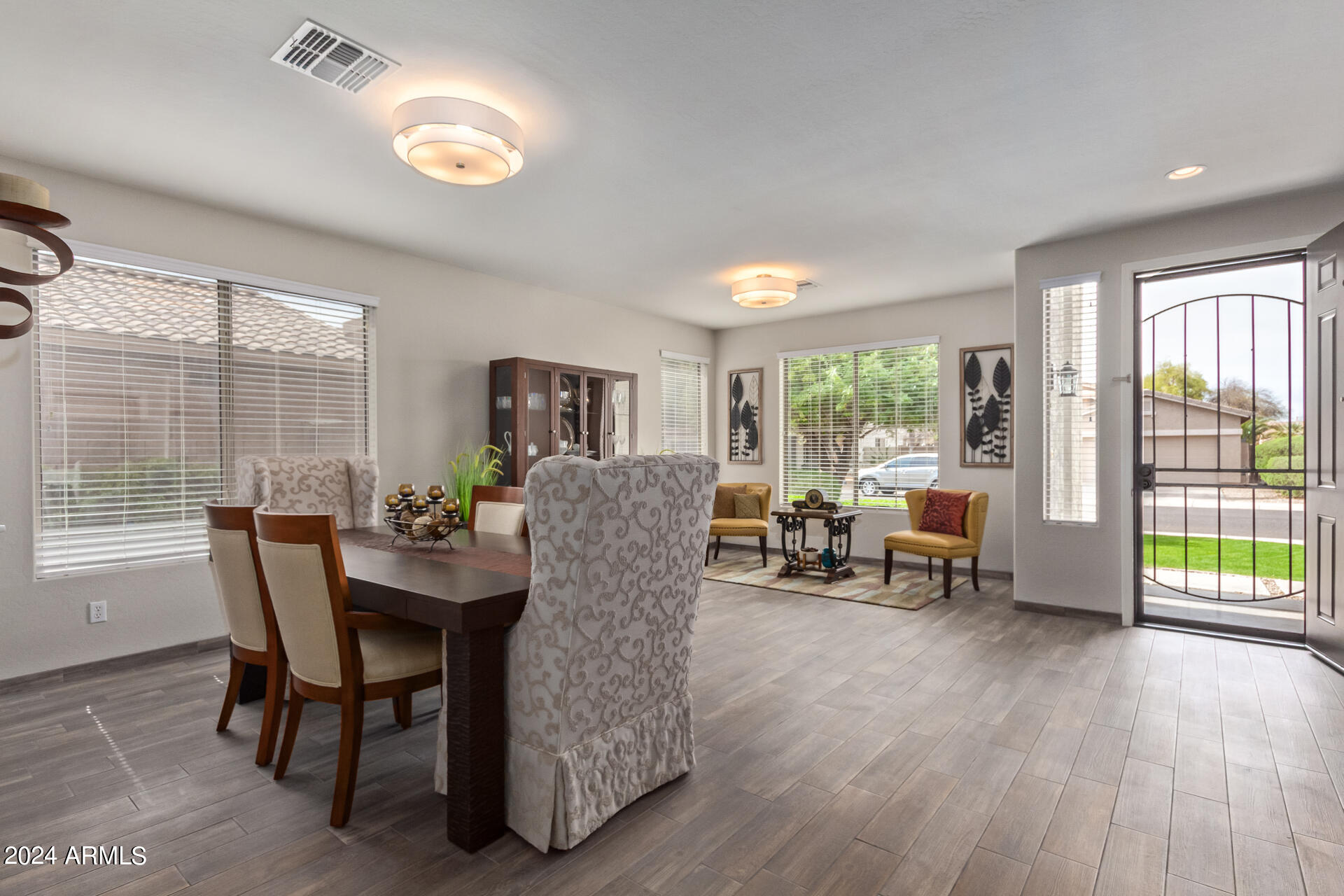 2589 S BUCKAROO Trail