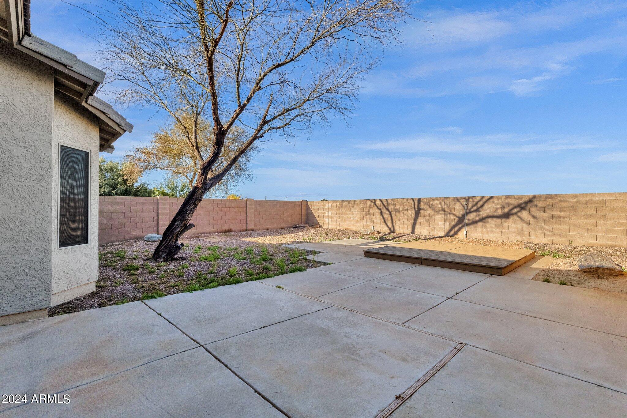 21358 N SUNSET Drive