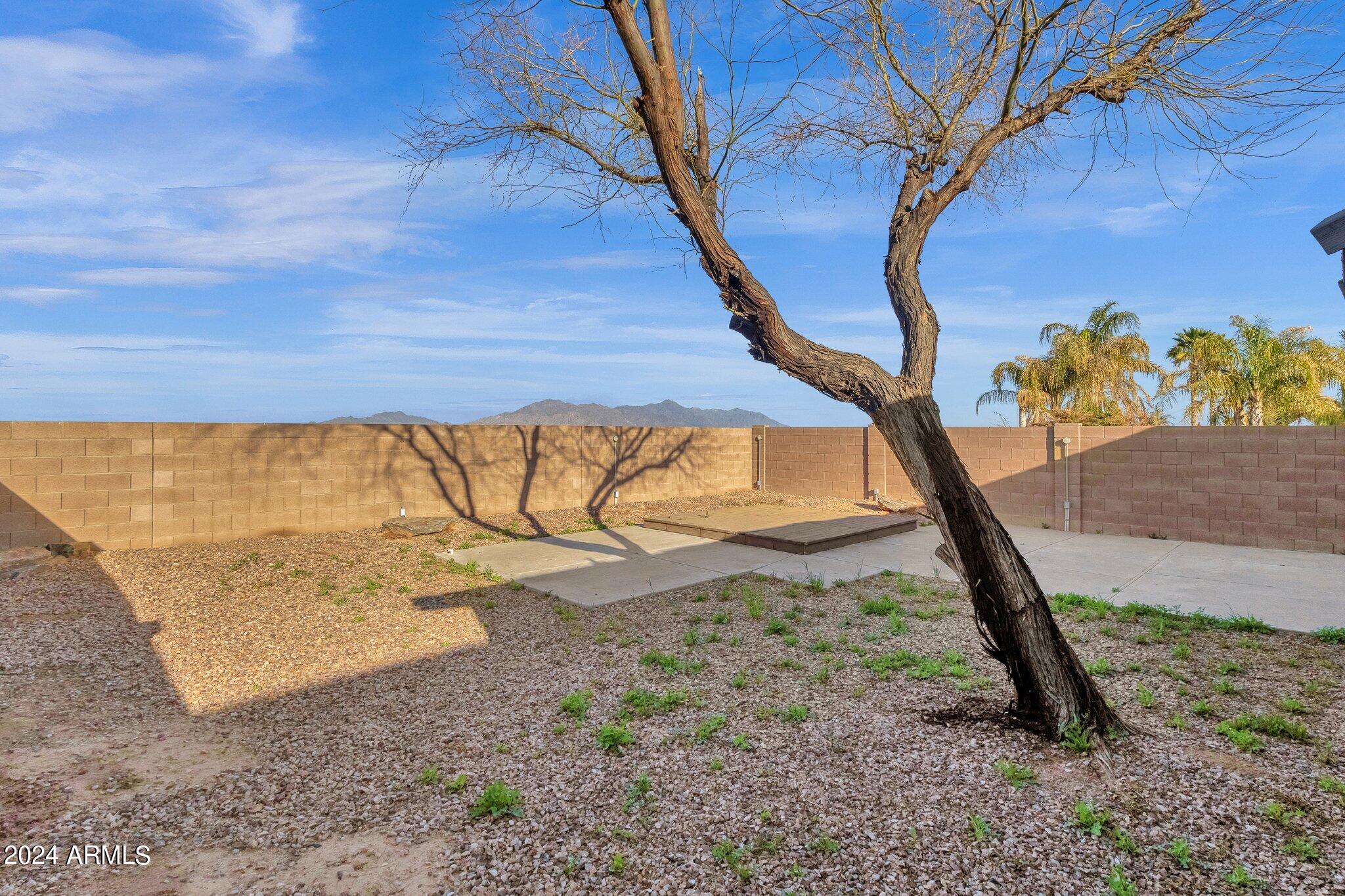 21358 N SUNSET Drive