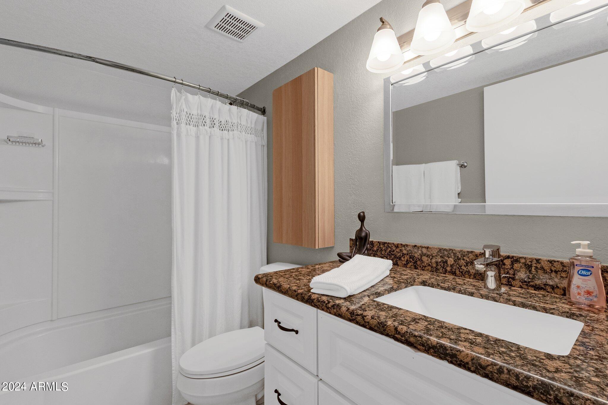 2232 W LINDNER Avenue # 34